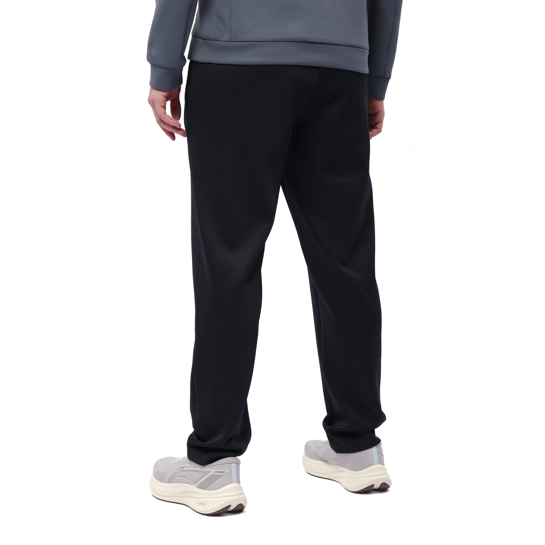 AKYW083-2 Брюки джоггеры Essentials черный