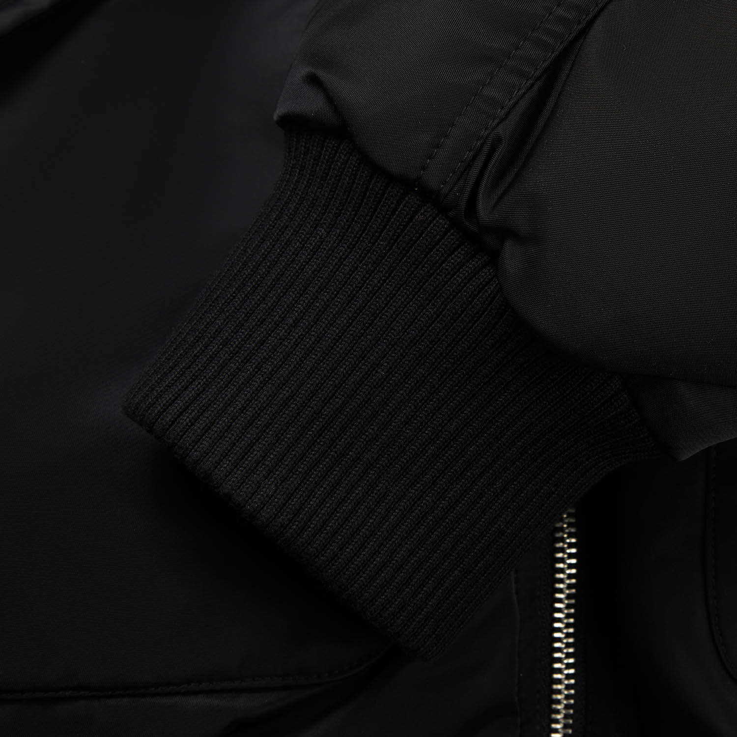 AJMV135-2 Куртка Bad5 Off-Court черный