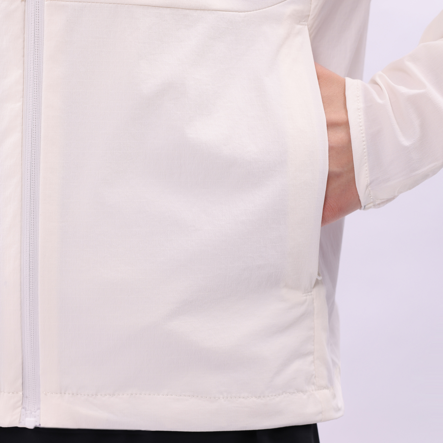 AFDV248-1 Ветровка Jogging белый