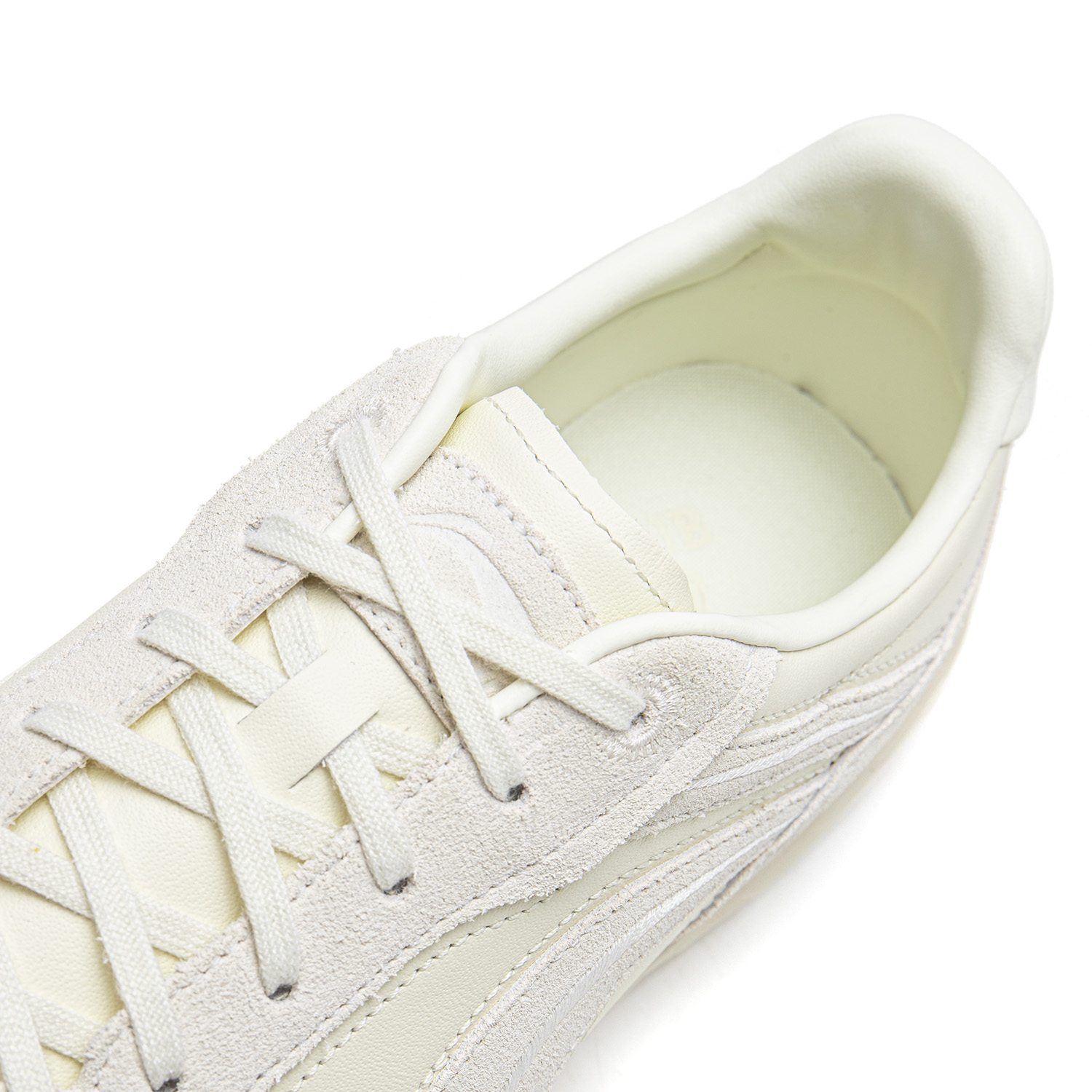 AGCW002-4 Кроссовки Flow белый