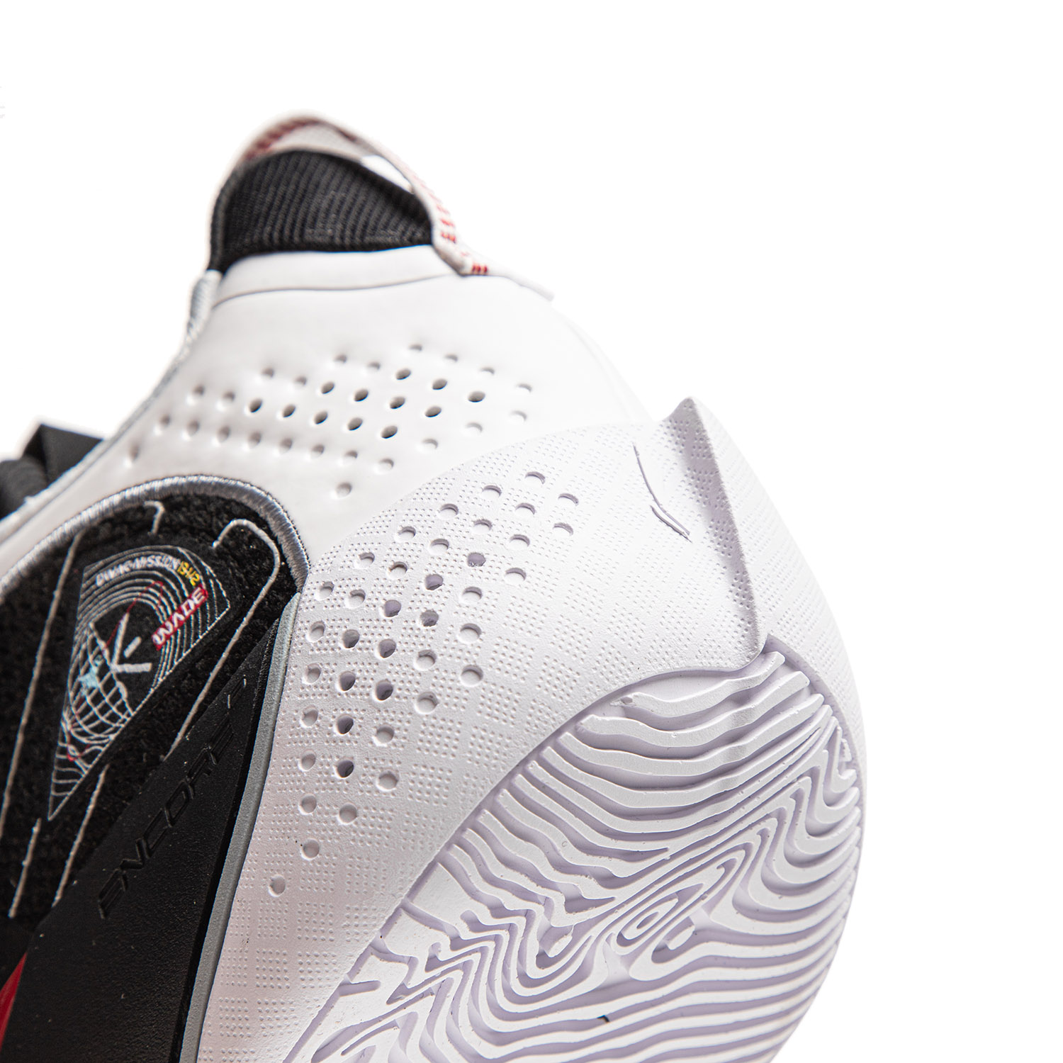 ABAV043-4 Кроссовки баскетбольные Wade All City 13 черно-белый