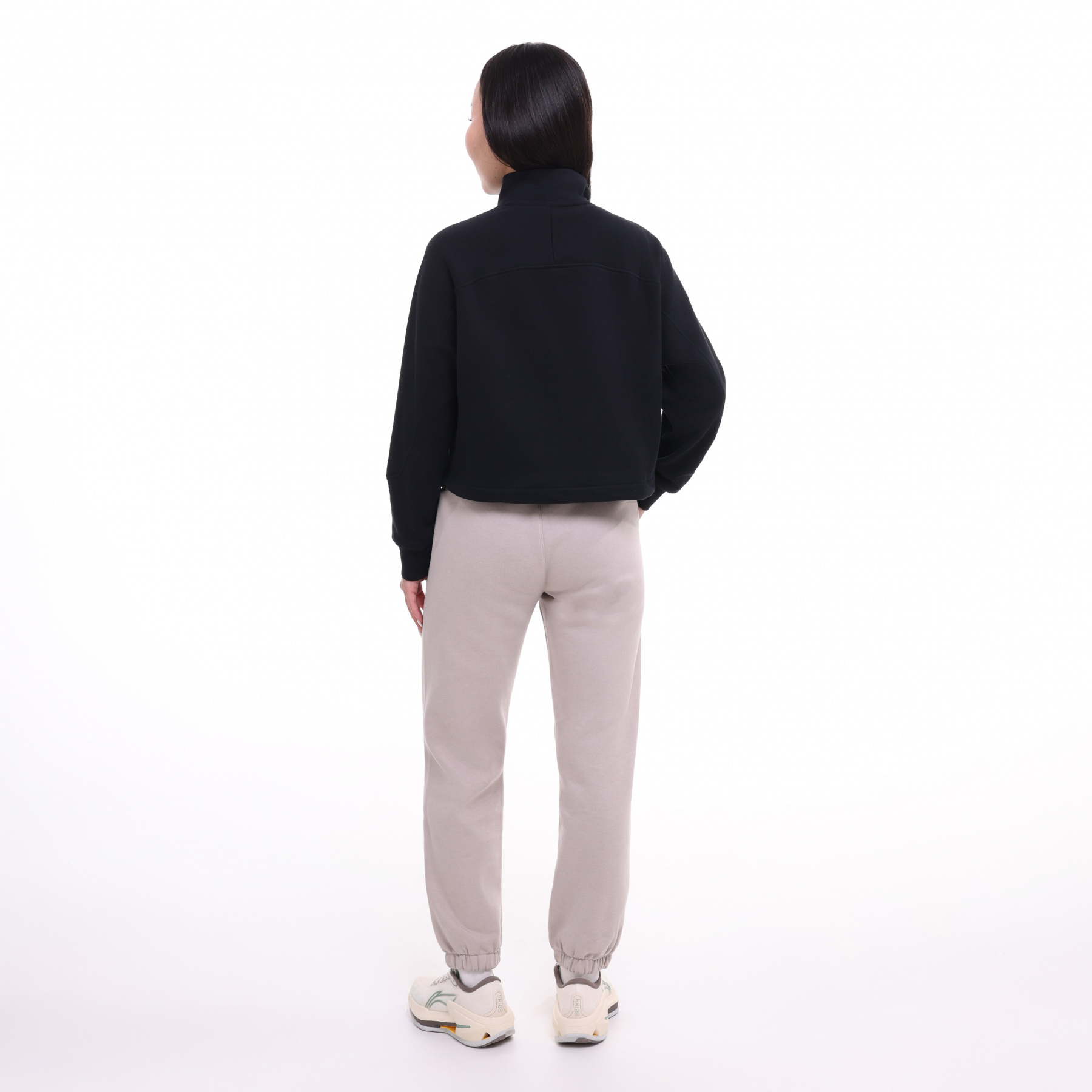 AWDU558-4 Свитшот Workout черный