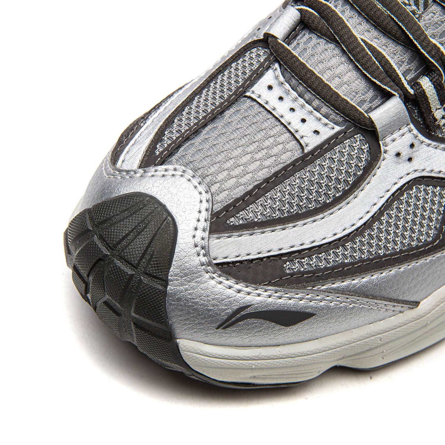 AHTV033-11 Кроссовки Outdoor CLY Shade серебристый