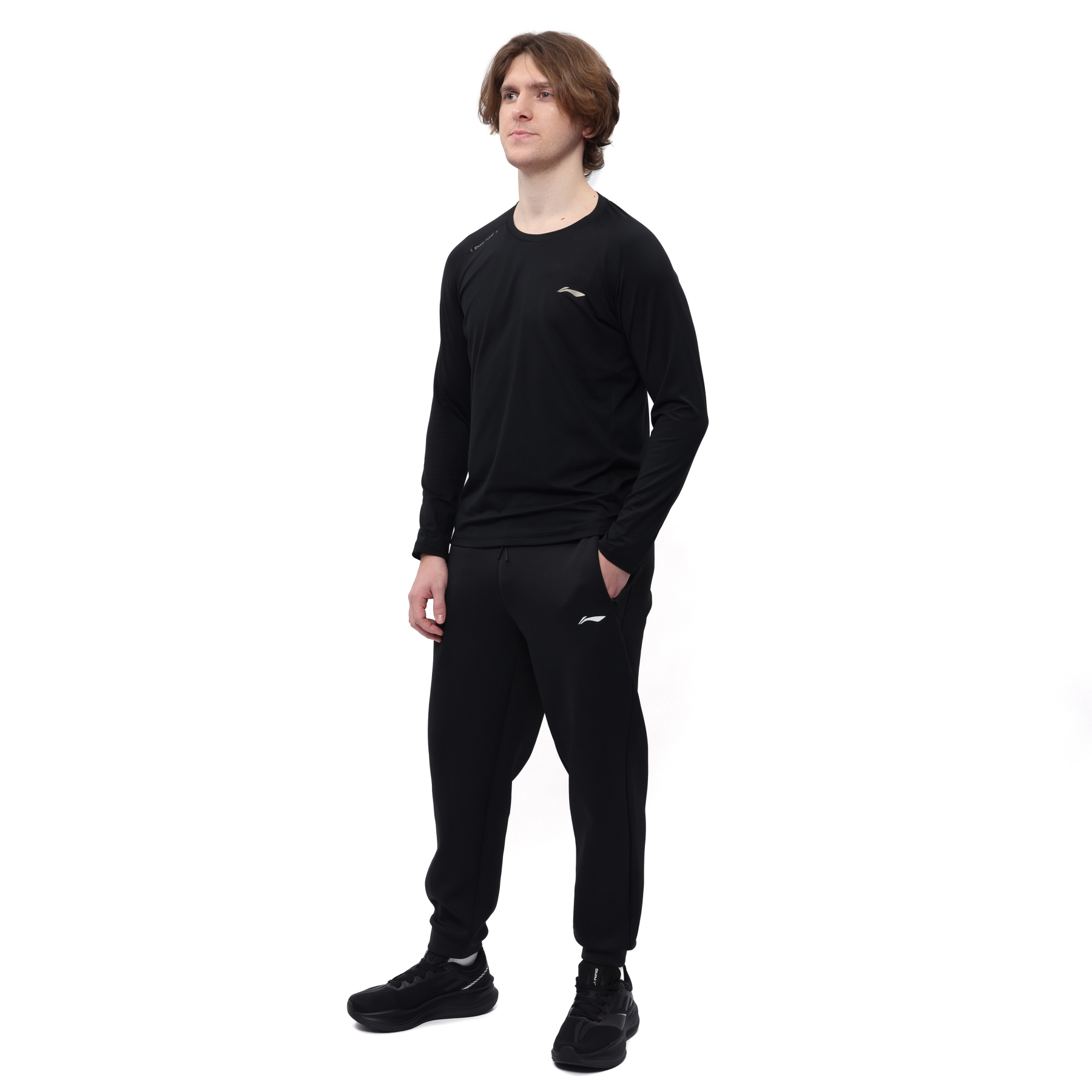 ATLW071-3 Лонгслив Workout черный