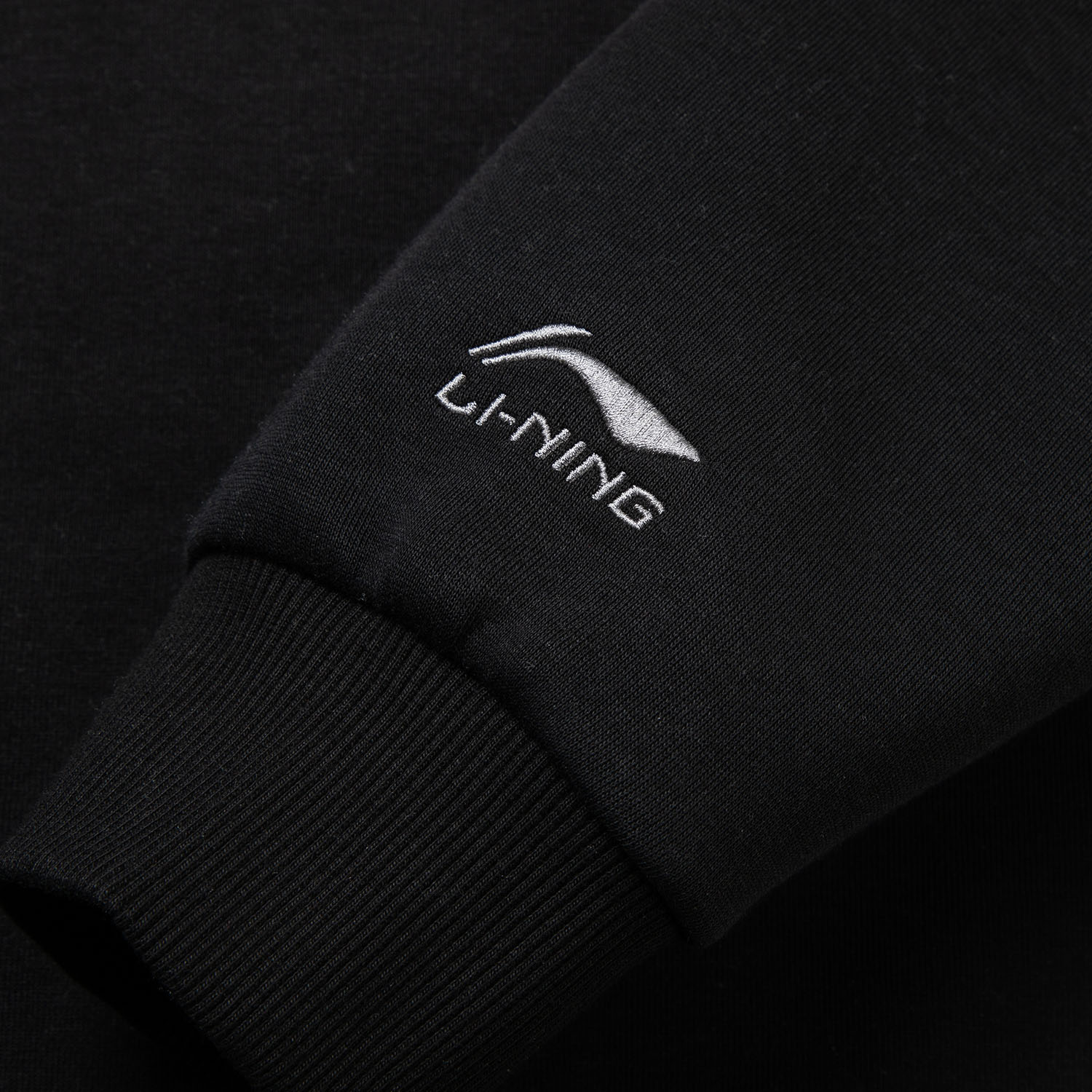 AWDW131-6 Толстовка Sports Style черный