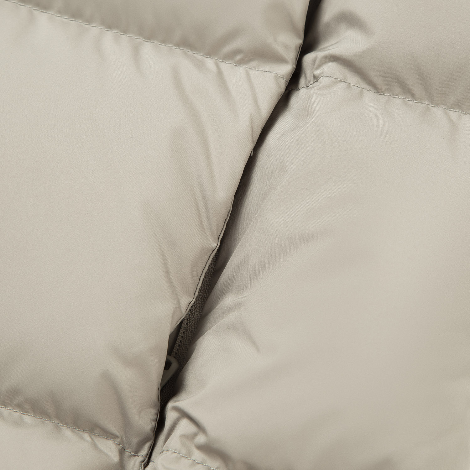 AMRV037-5 Жилет пуховый Essentials серый