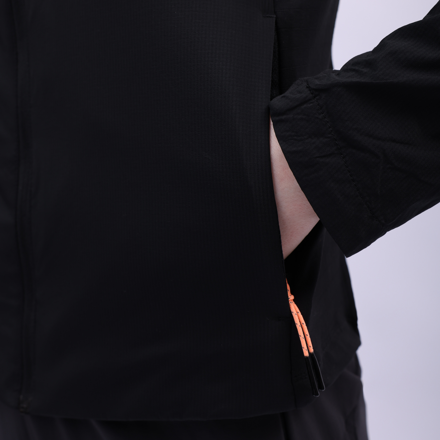 AFMU002-1 Ветровка Running черная