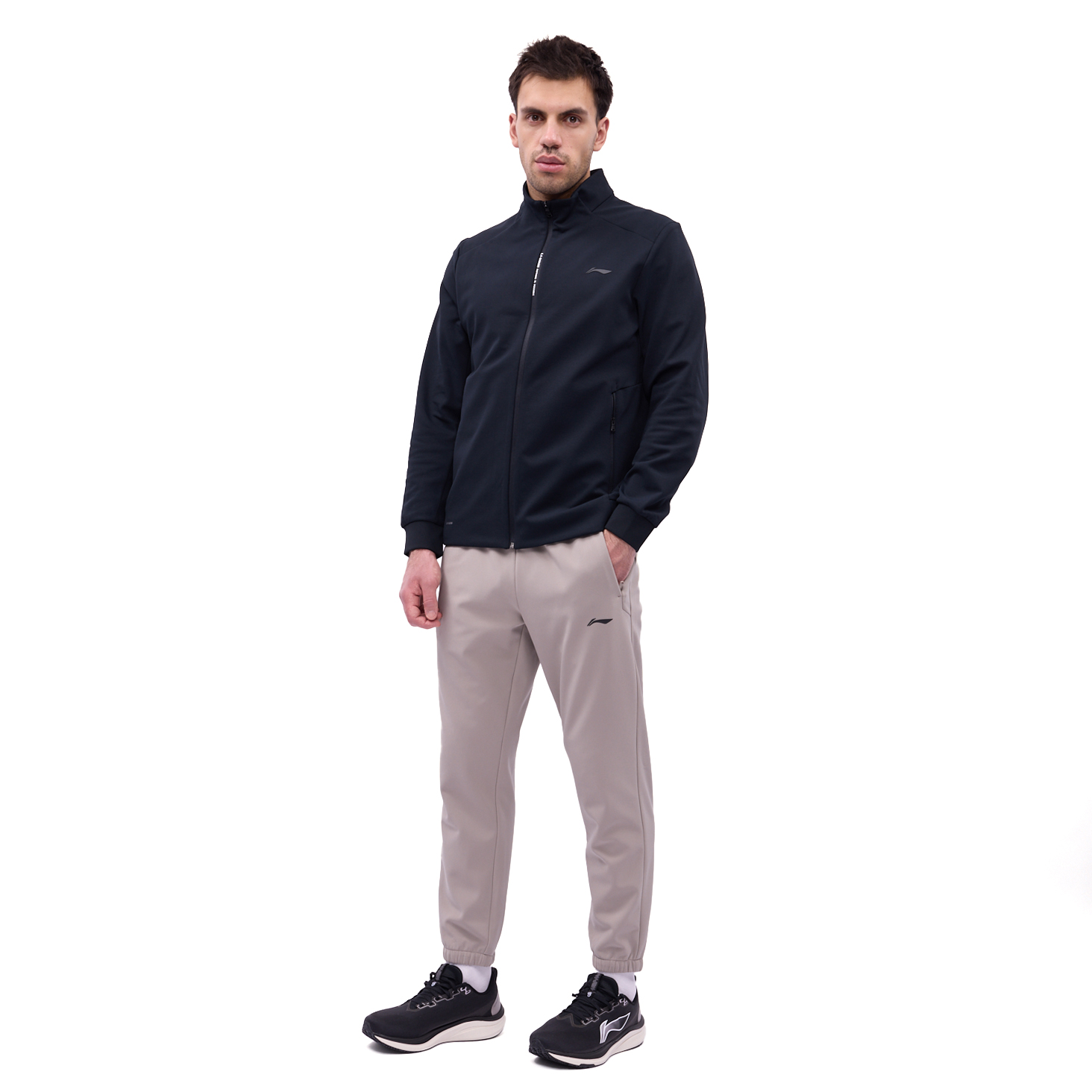 AWDV967-3 Куртка Essentials черный