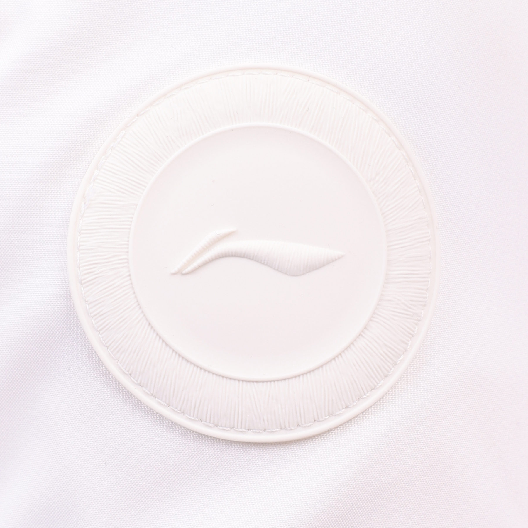 AYMU108-1 Пуховик Essentials белый