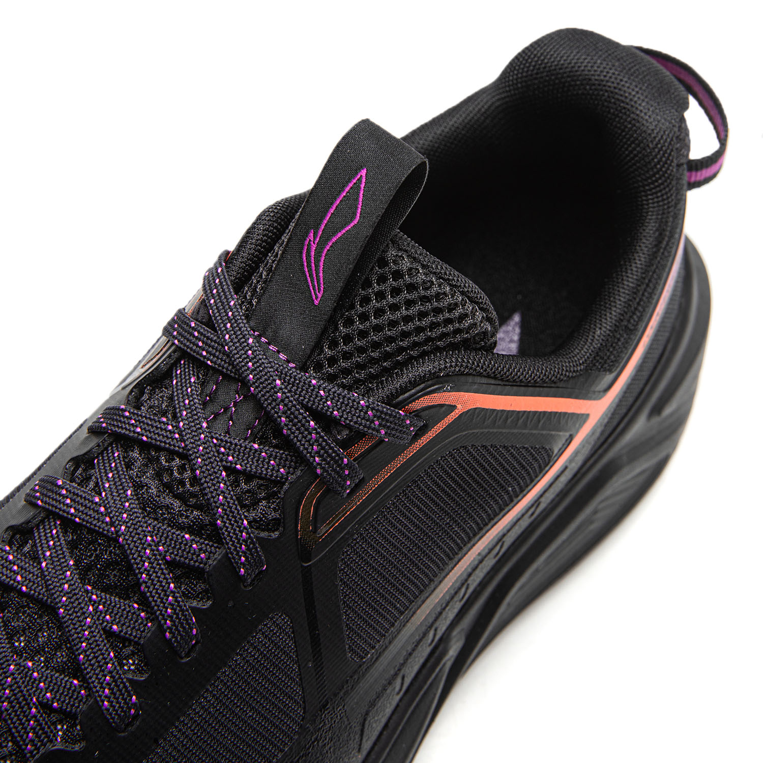 AHTW007-9 Кроссовки Outdoor AXJ Stride 2 черный