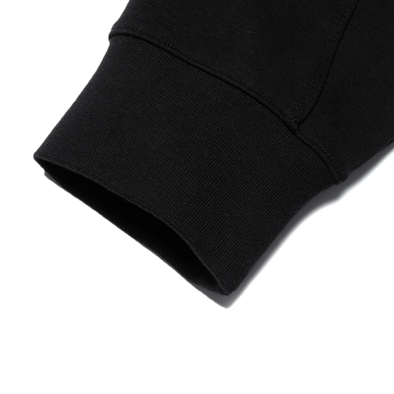 AWDT508-2 Свитшот Essentials черный