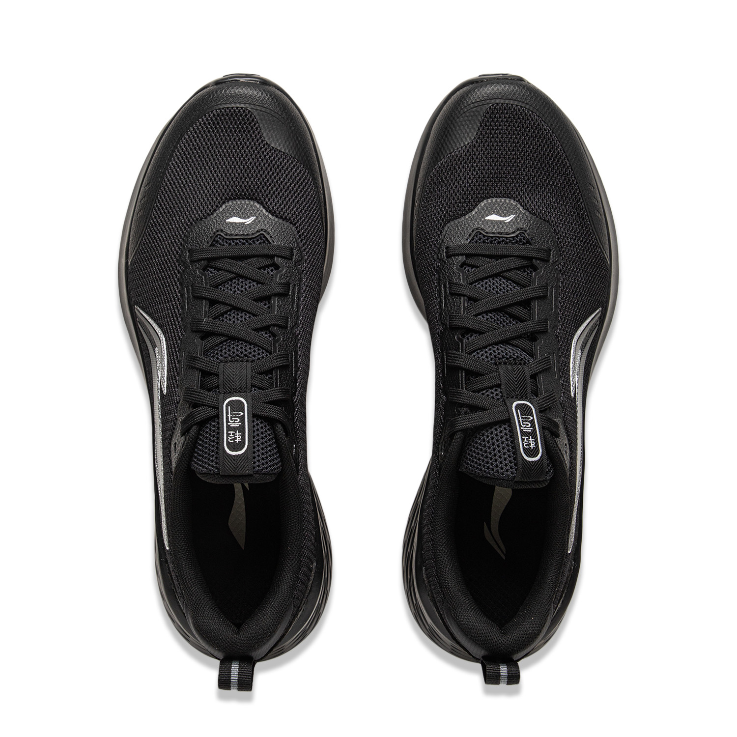 ARSV059-3 Кроссовки Light Cloud черный