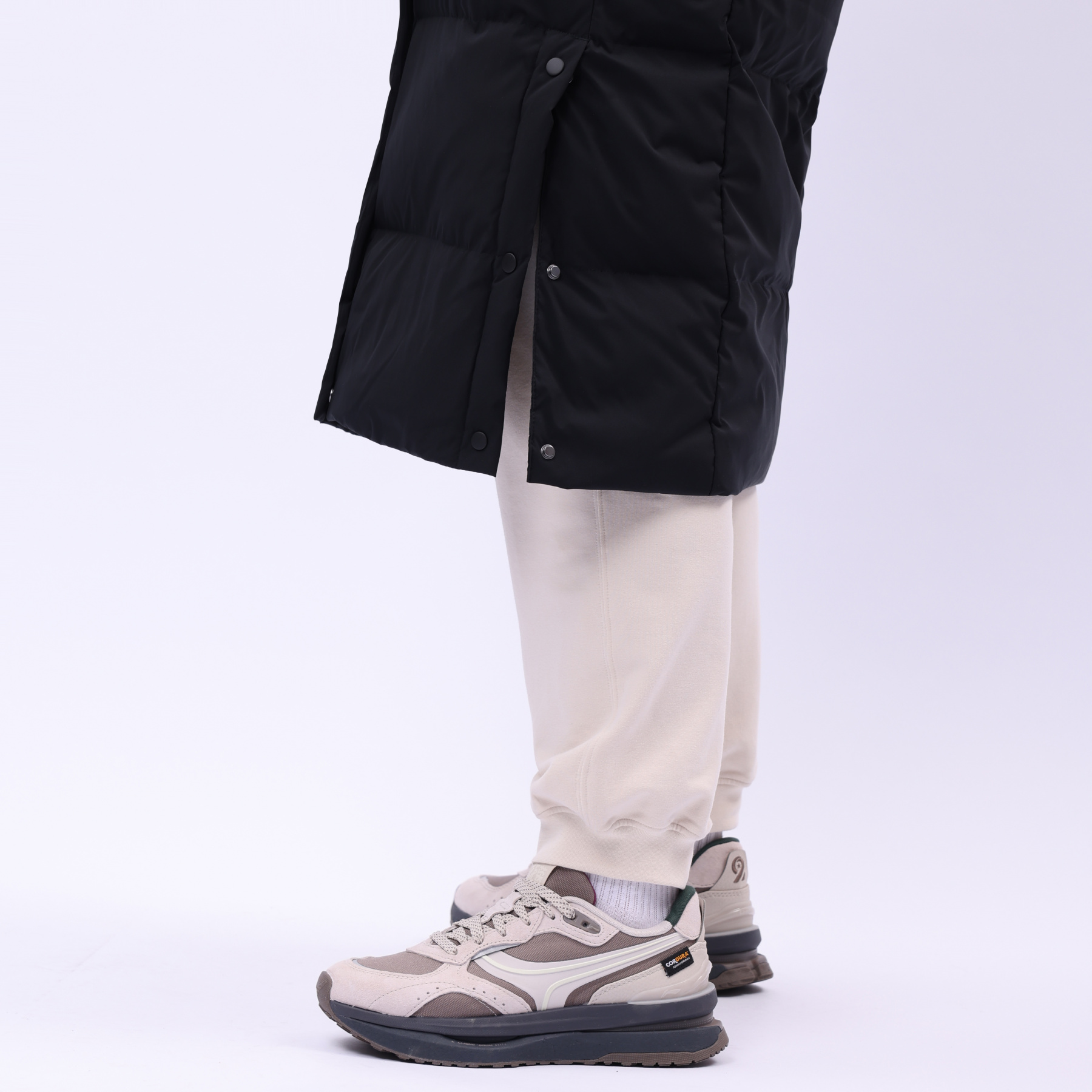 AYMU110-2 Длинный пуховик Essentials чёрный