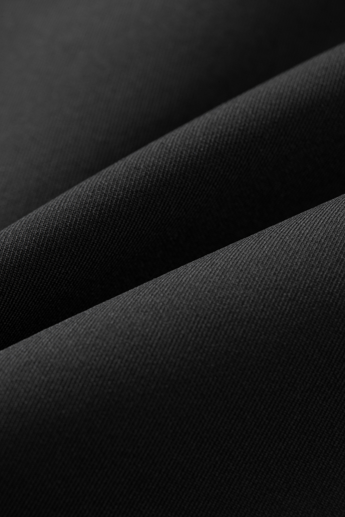 AWDVA70-1 Лонгслив Essentials черный