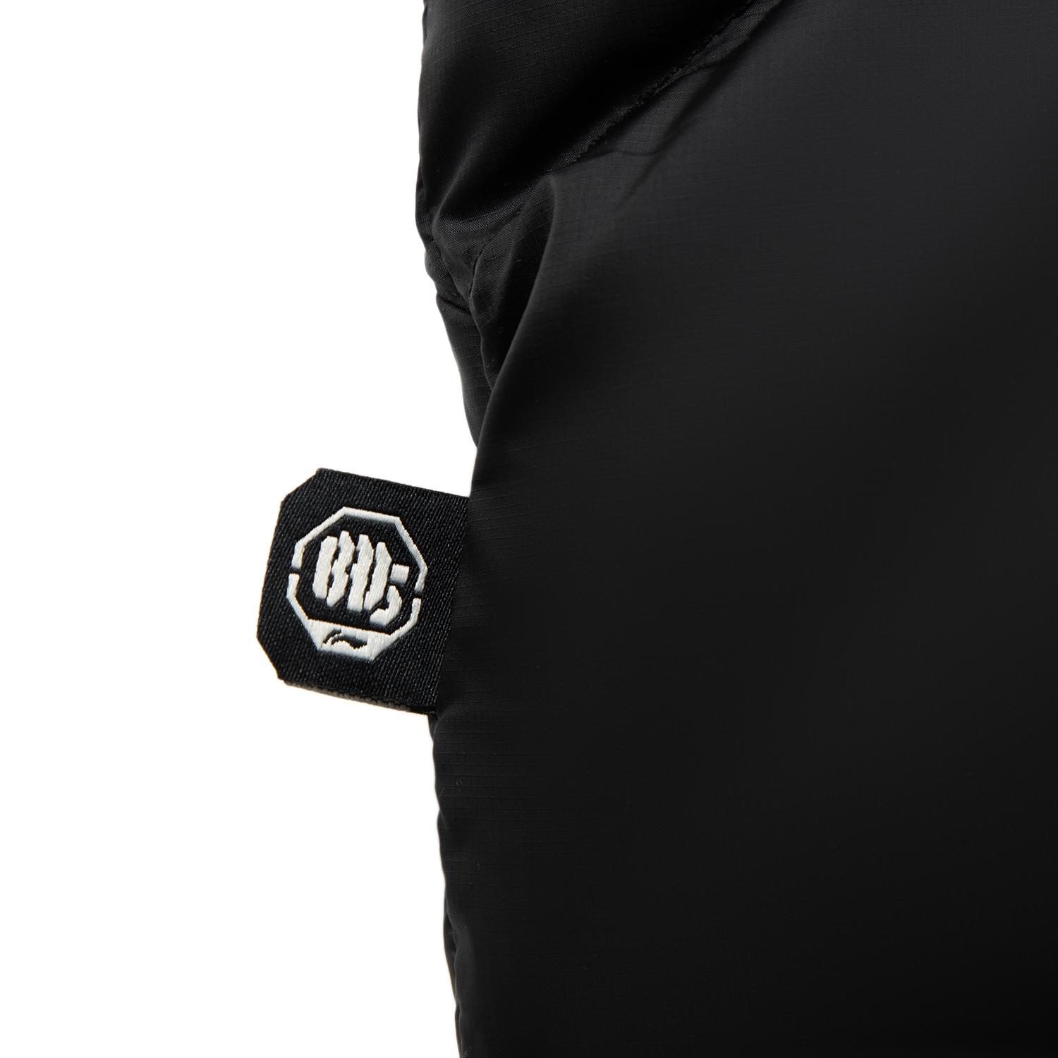 AYMV499-3 Пуховик Bad5 Off-Court черный