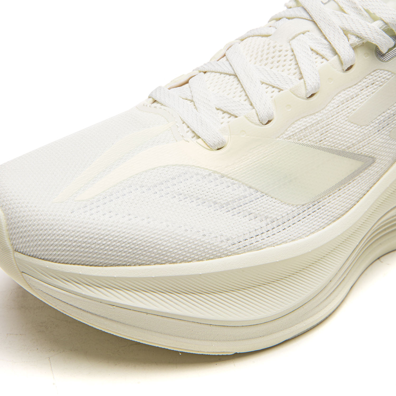 ARHW002-13 Кроссовки беговые Yueying 5 Pro молочный