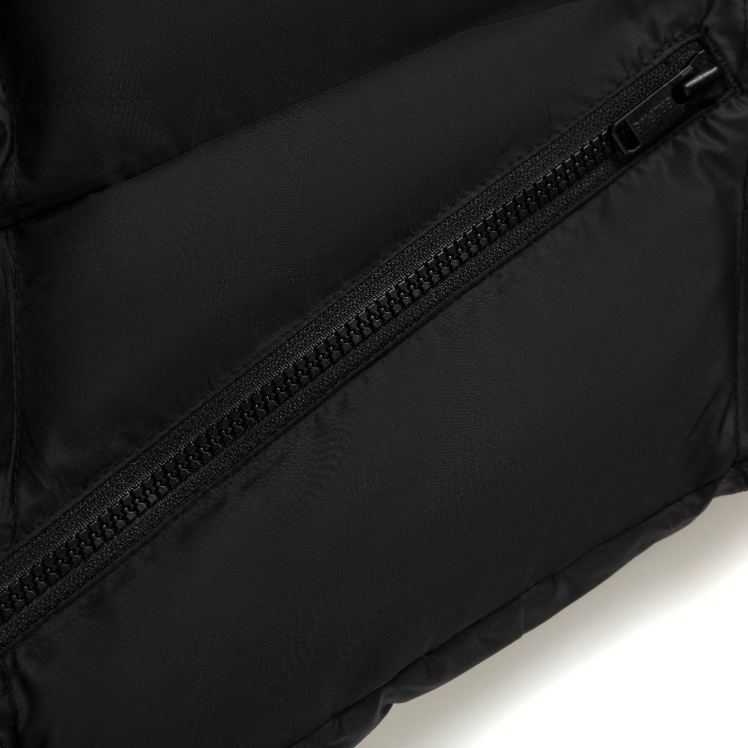 AYMV499-3 Пуховик Bad5 Off-Court черный