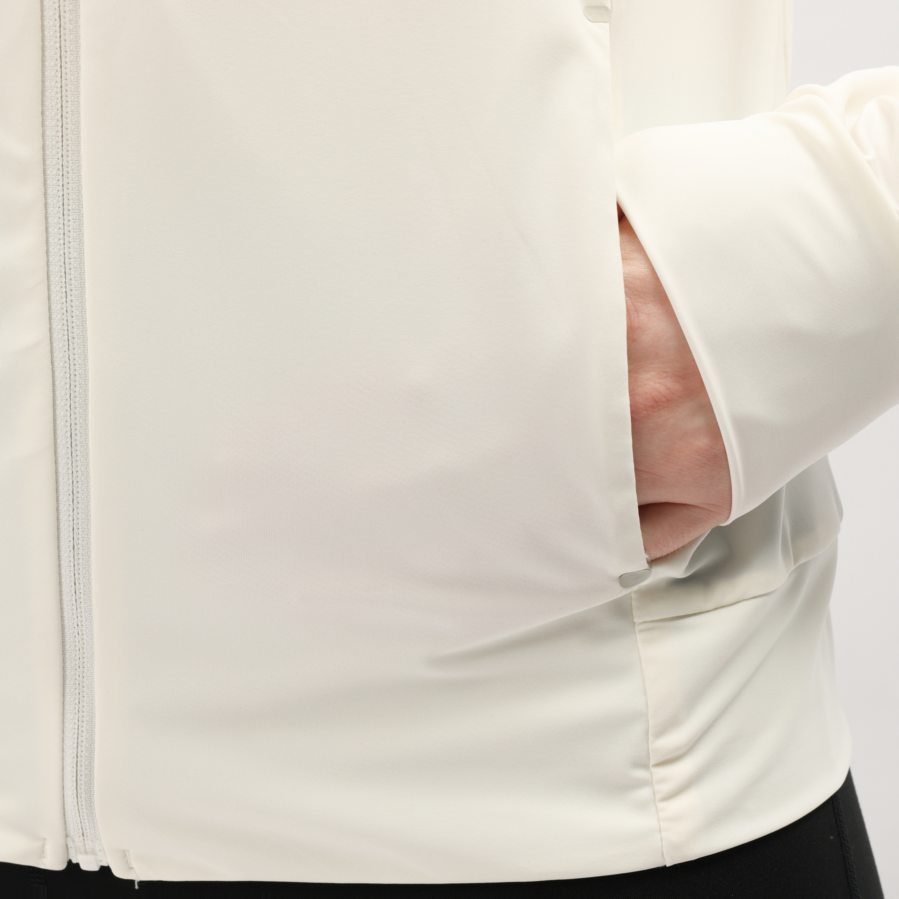 AFDV978-1 Ветровка Essentials белый