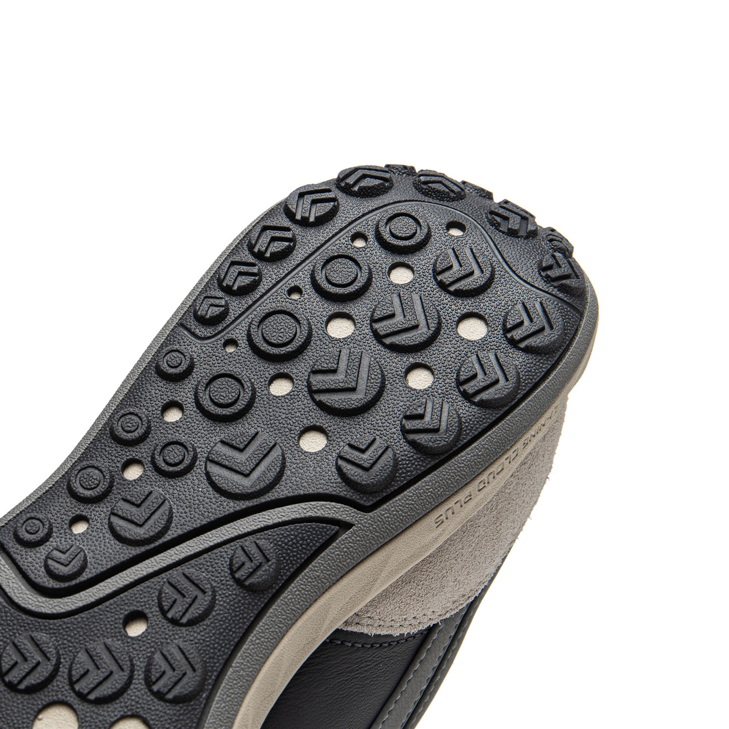 AGCW002-2 Кроссовки Flow черный