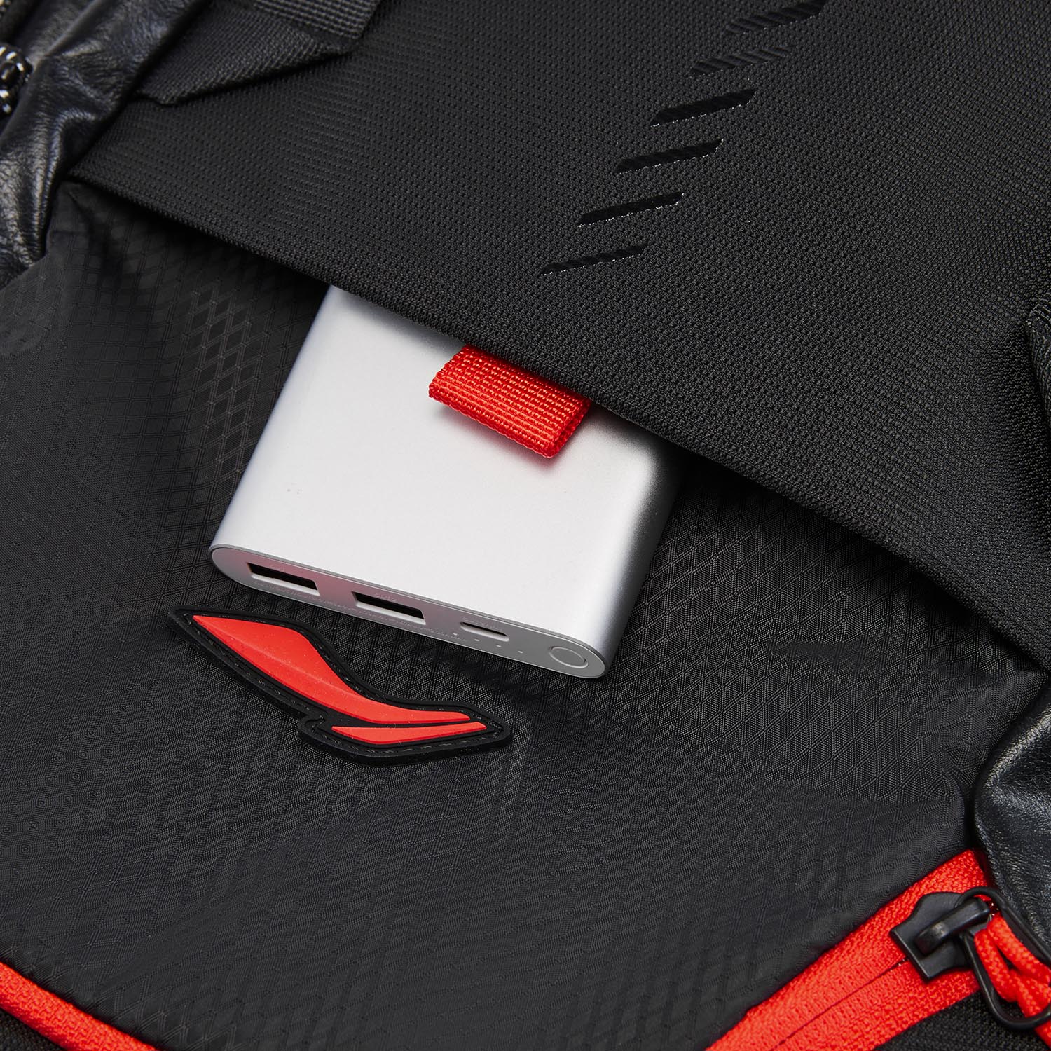 ABSV221-1 Рюкзак Essentials черный