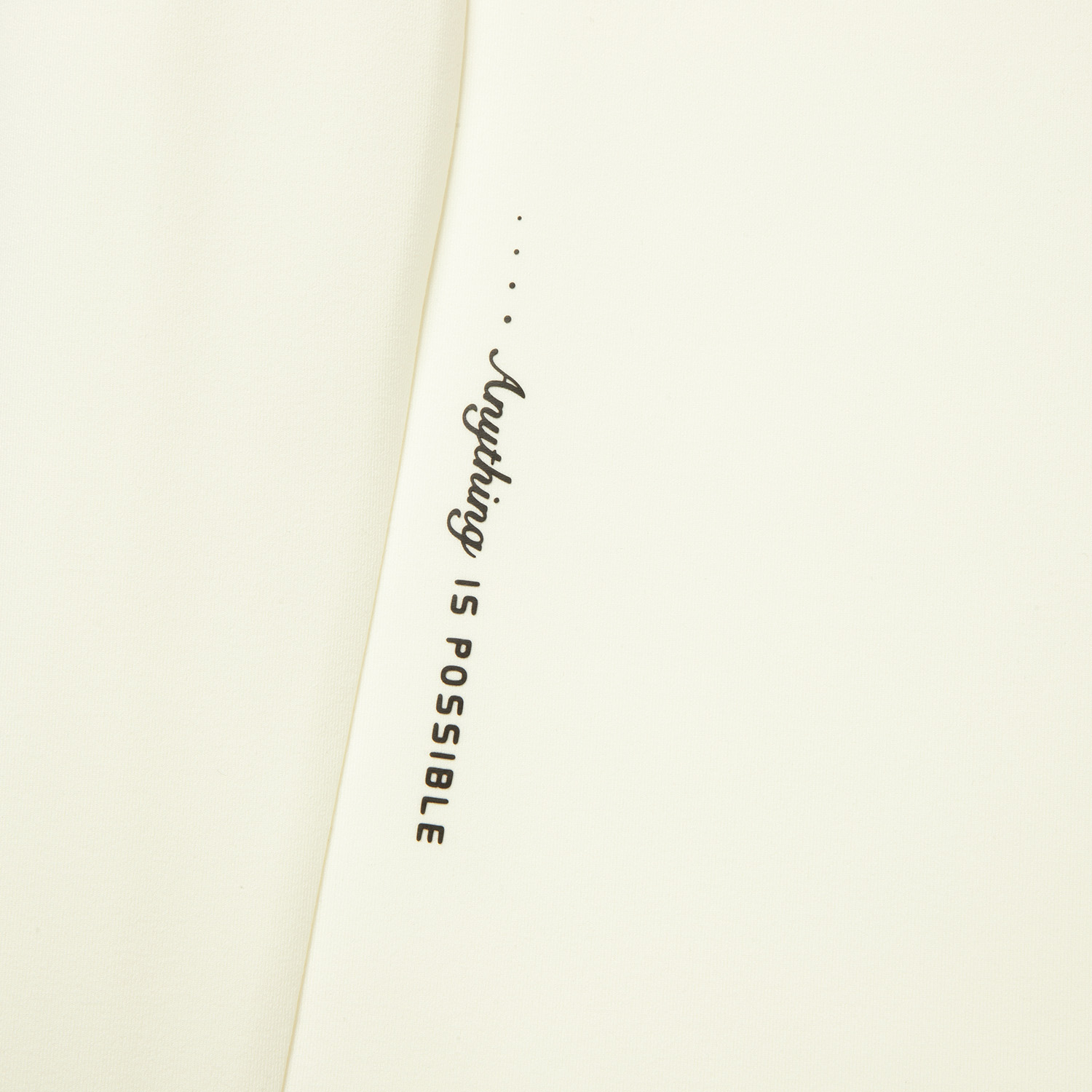 AWDVA70-2 Лонгслив Essentials белый