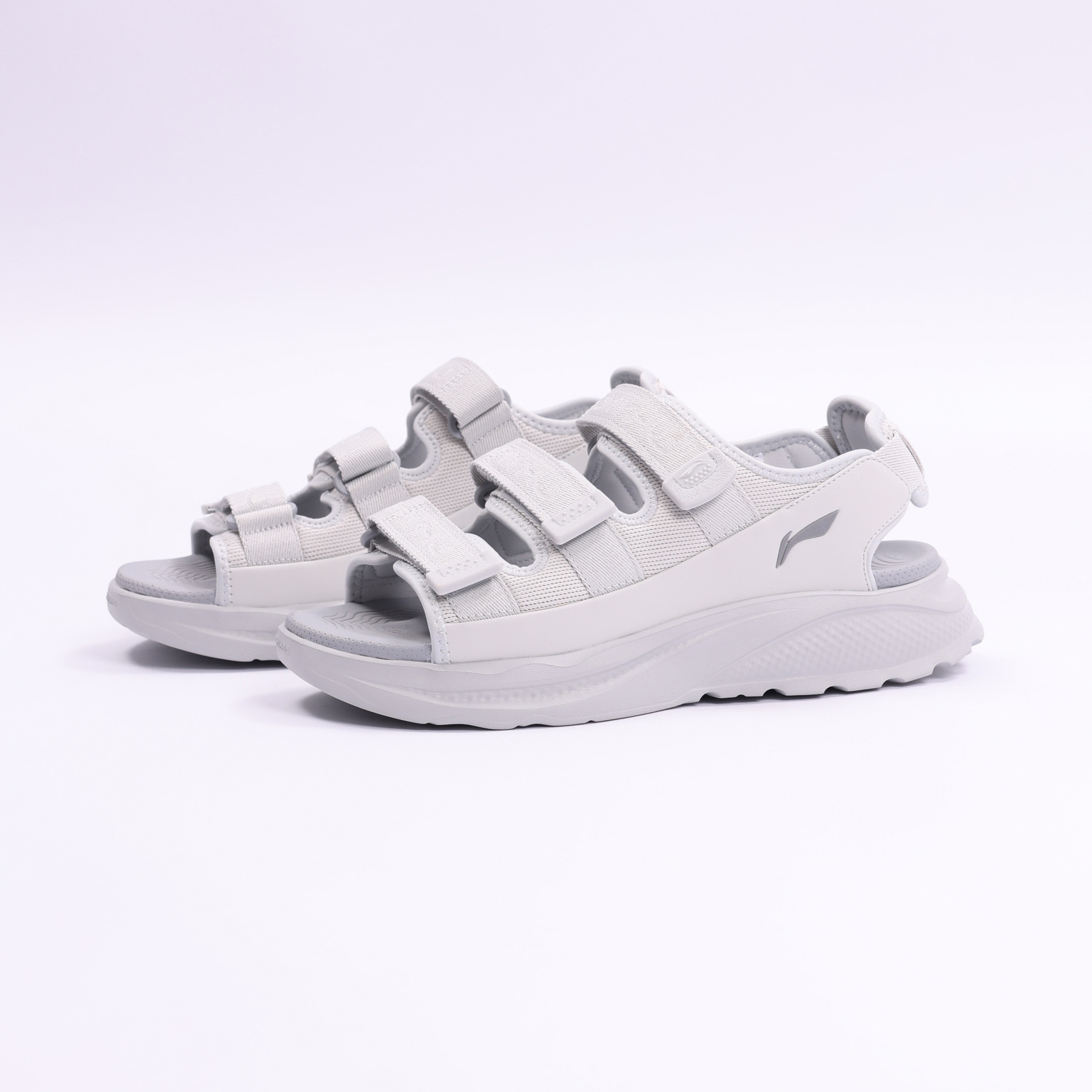 AGUV001-2 Сандалии Soft Coca серый