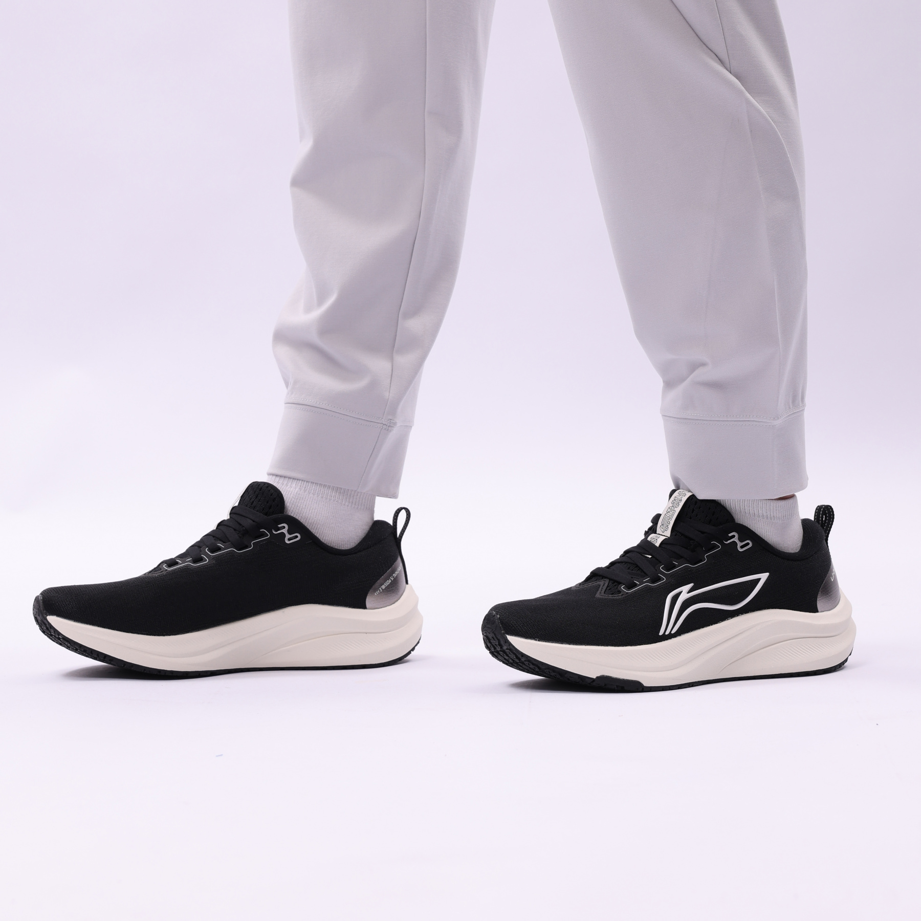 AKLV116-4 Брюки спортивные Essentials серый