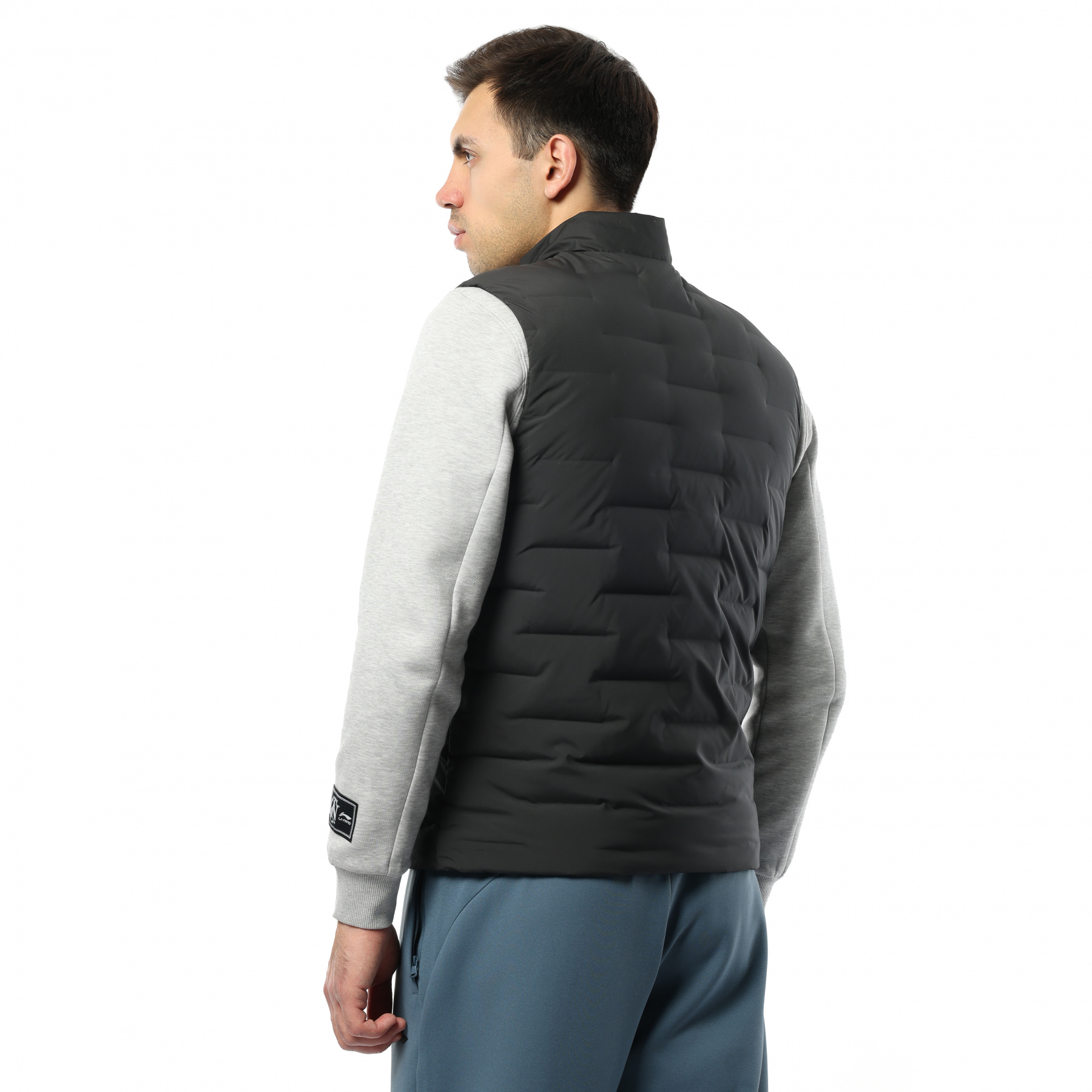 AMRV089-2 Жилет пуховый Essentials черный