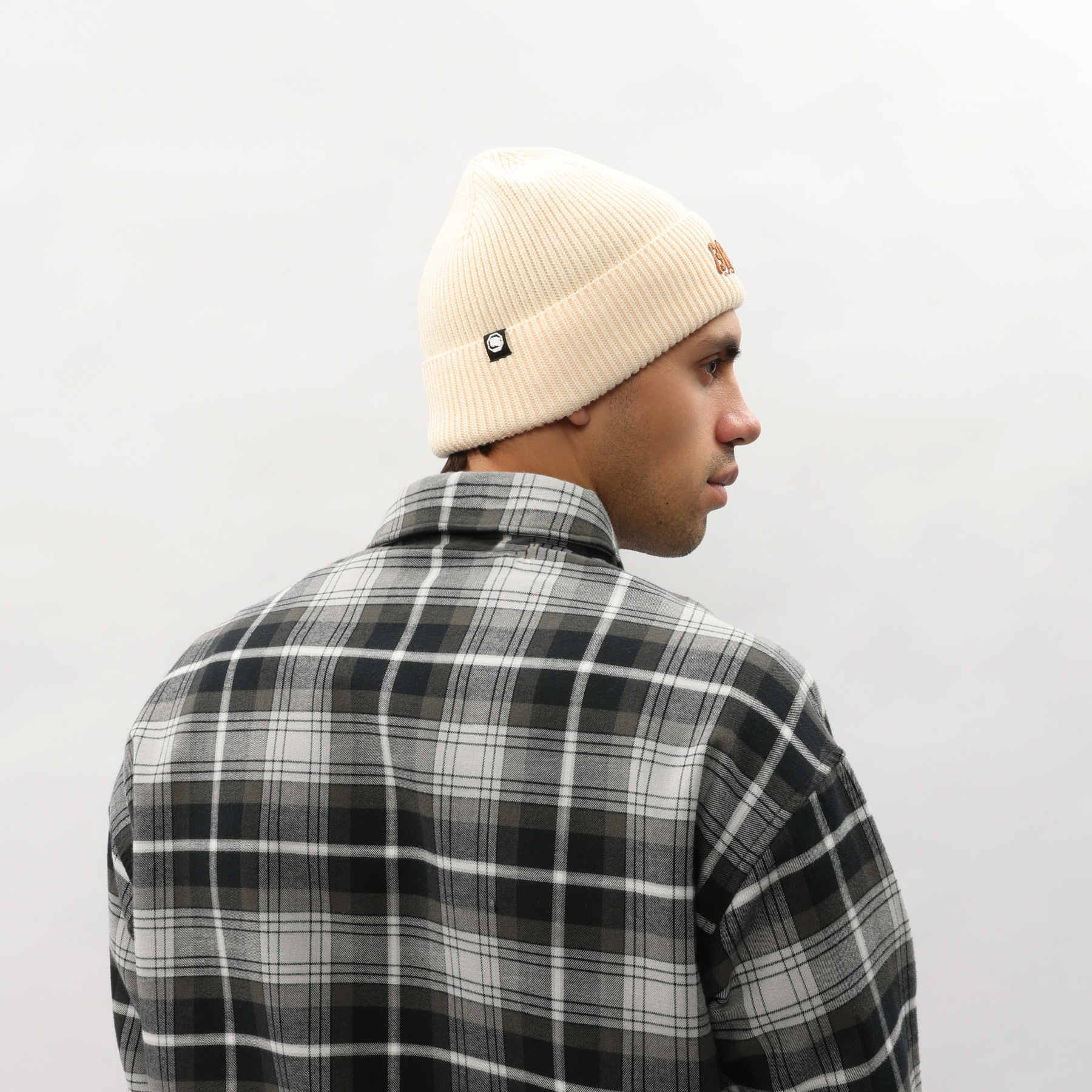 AMZU043-4 Шапка-бини Bad5 Off-Court бежевая