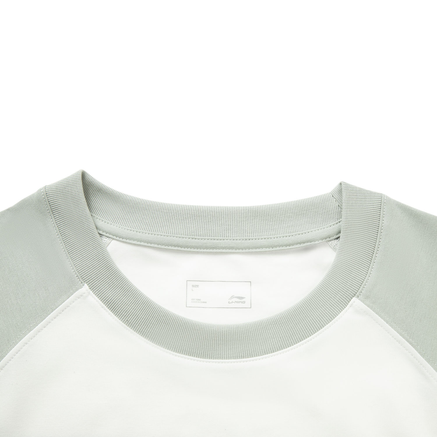 AHSVA31-2 Футболка Dna молочный