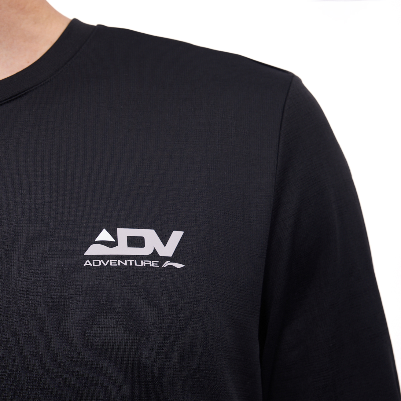 ATLV217-5 Лонгслив Trail Running черный