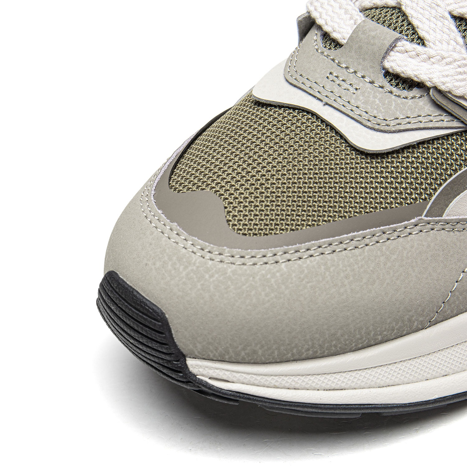 AGLW015-1 Кроссовки 001 Moment V2 коричневый