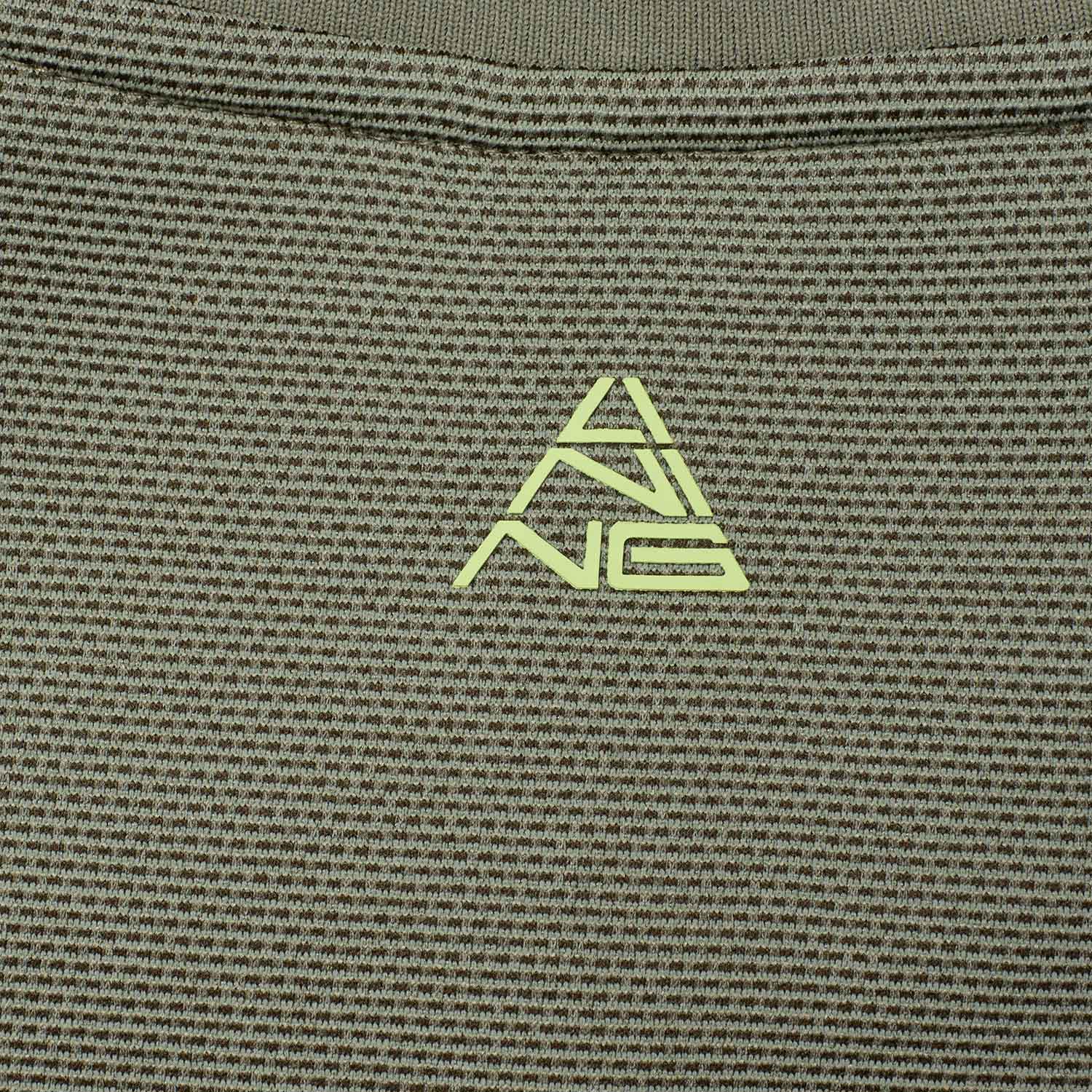 AWDU063-3 Свитшот Active хаки