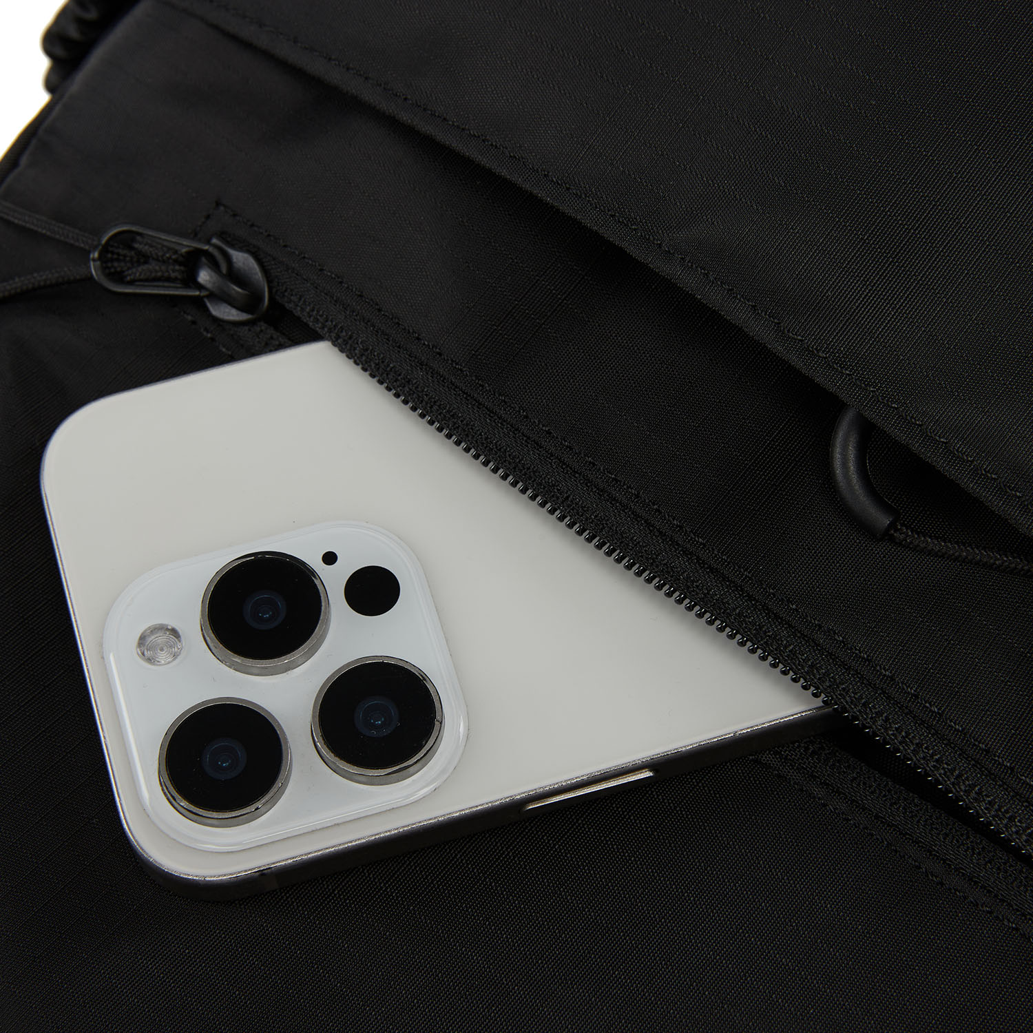 ABSW133-1 Рюкзак Essentials черный