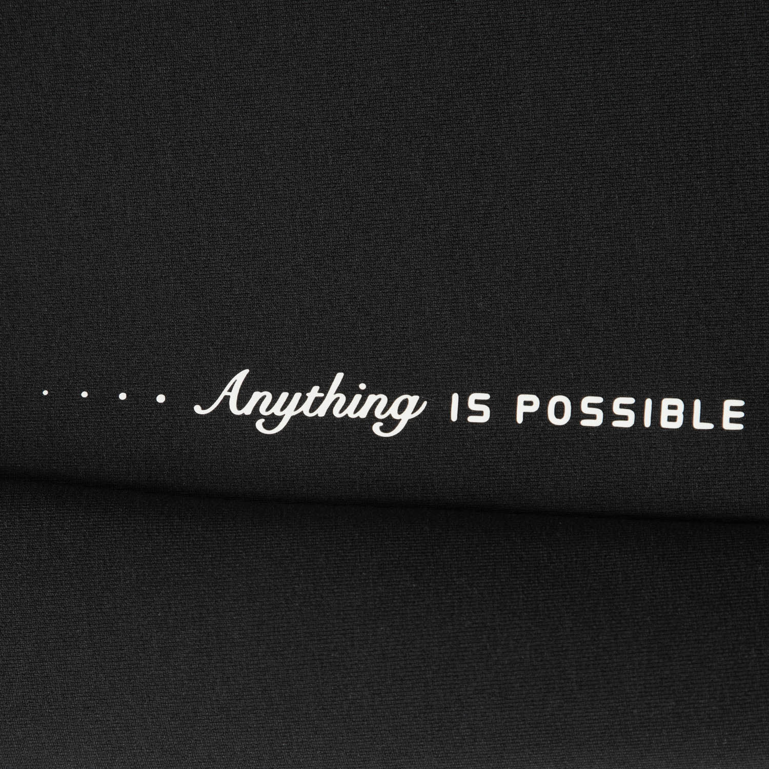 AWDVA70-1 Лонгслив Essentials черный