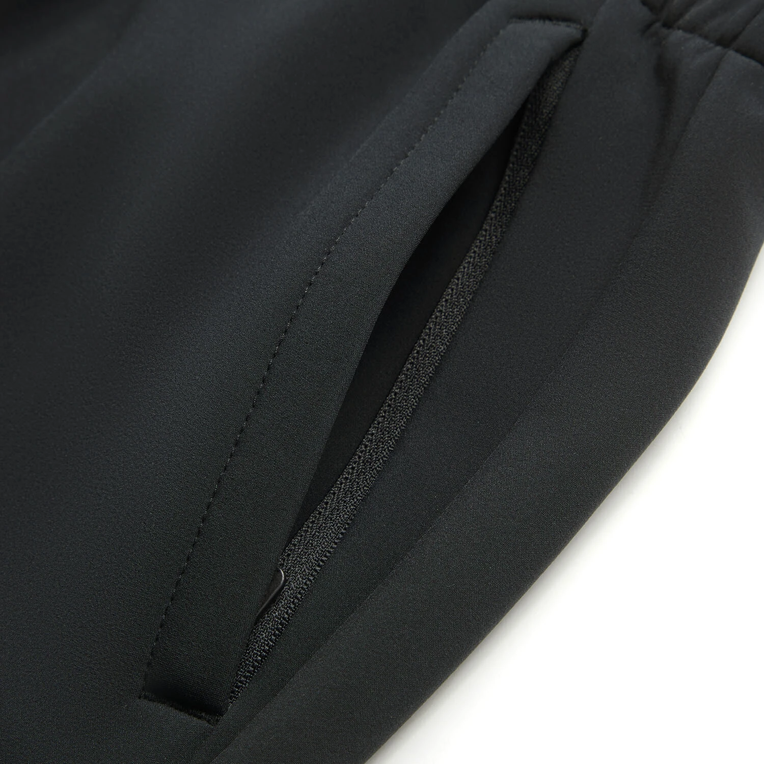 AYKU542-1 Брюки спортивные Essentials черный