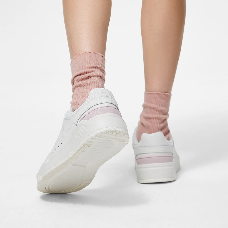 AGCT044-2 Кроссовки Common 70s белые