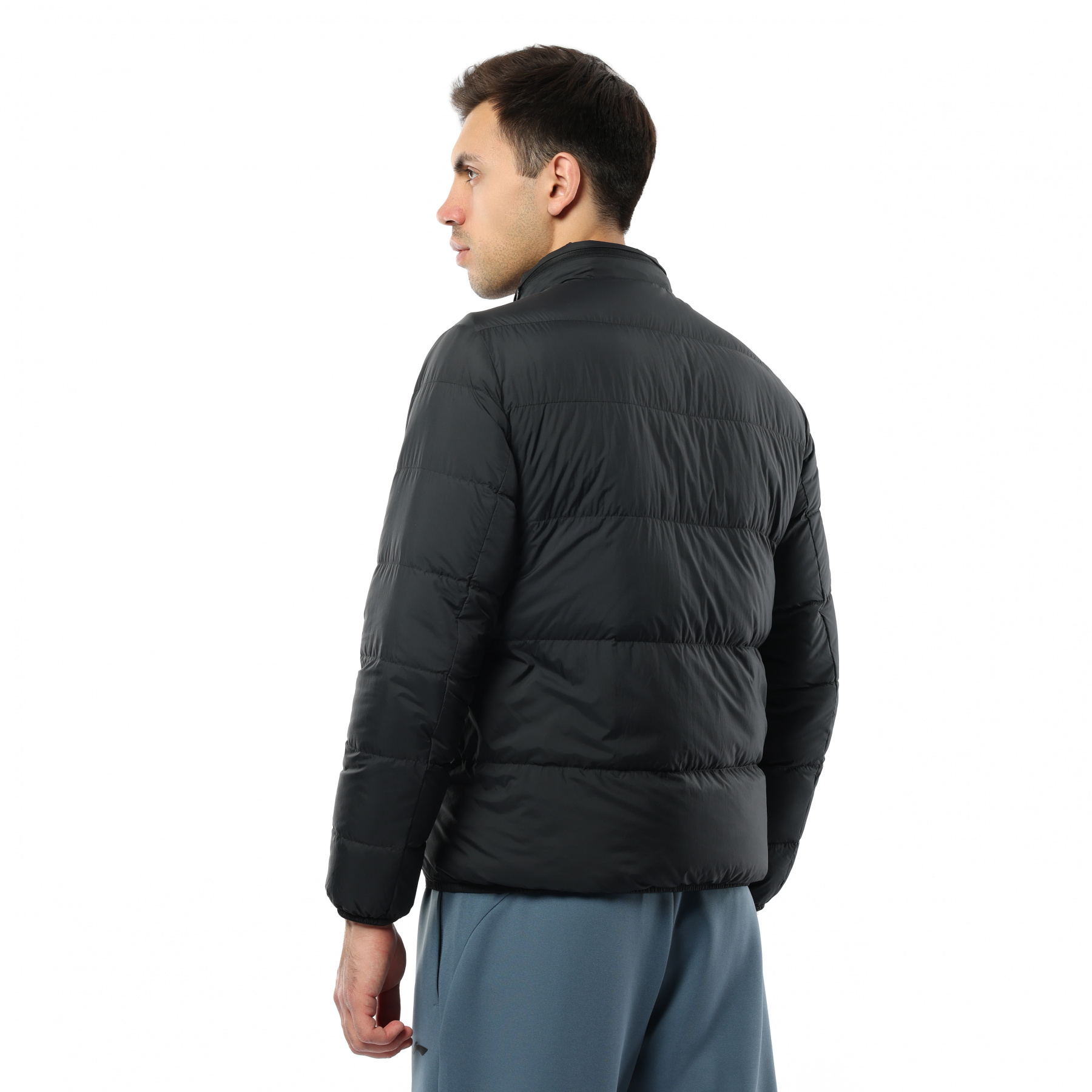 AYMU091-1 Пуховик Essentials черный