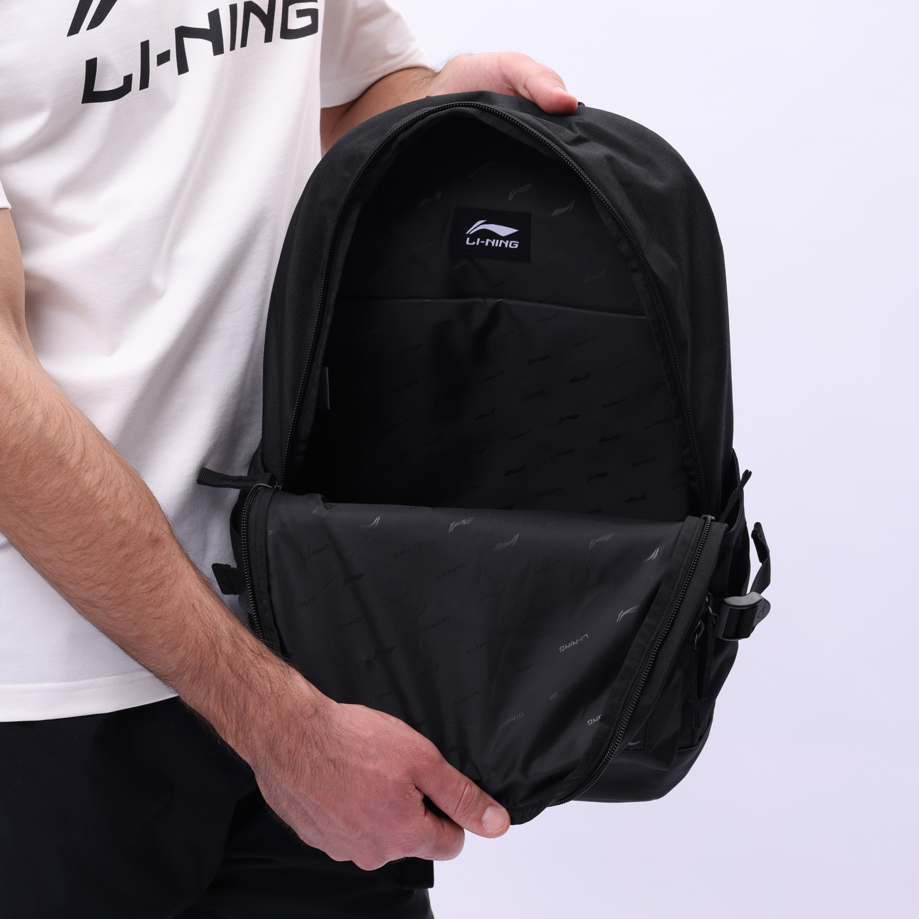 ABSU099-1 Спортивный рюкзак черный