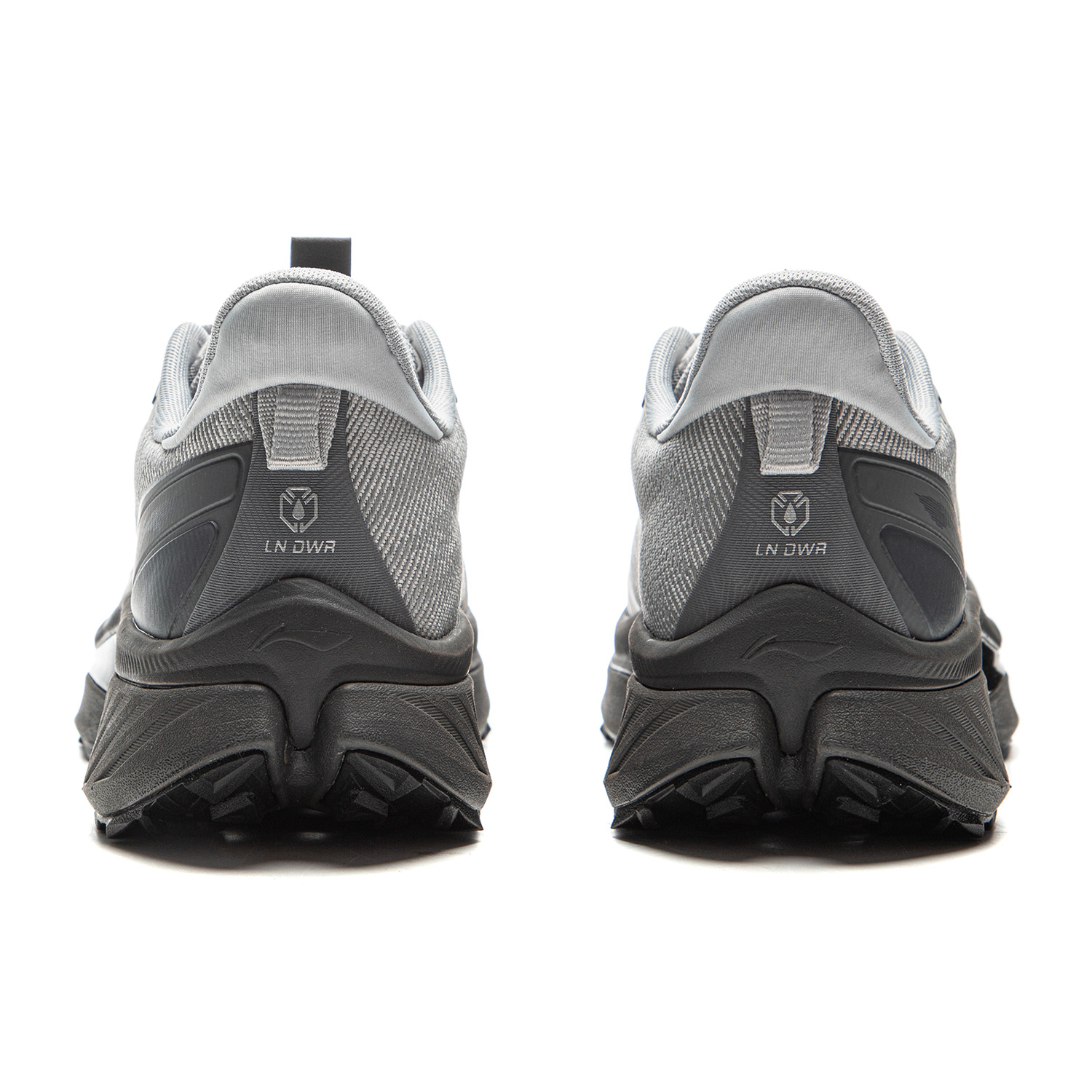 ARNV015-5 Кроссовки трейловые Ben Xiao серый