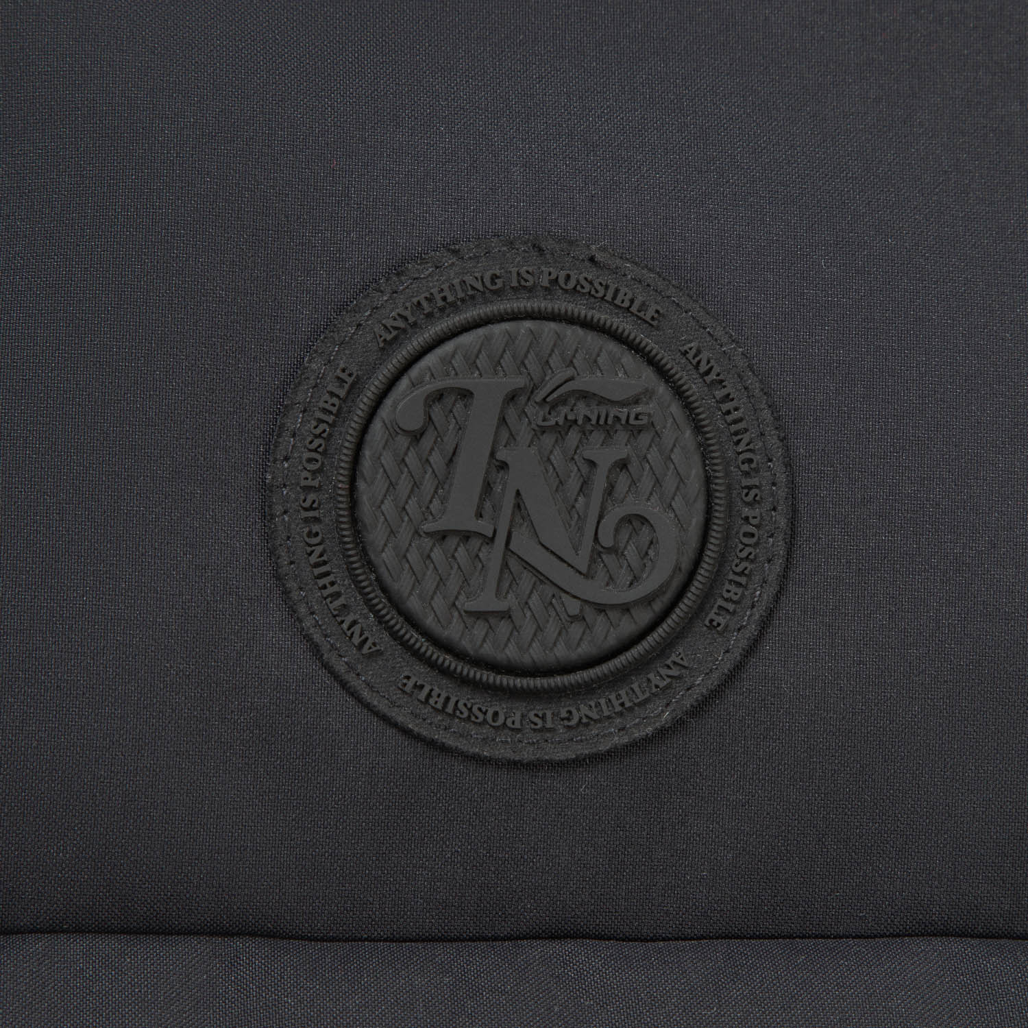 AMRV047-4 Жилет пуховый Sports Style черный