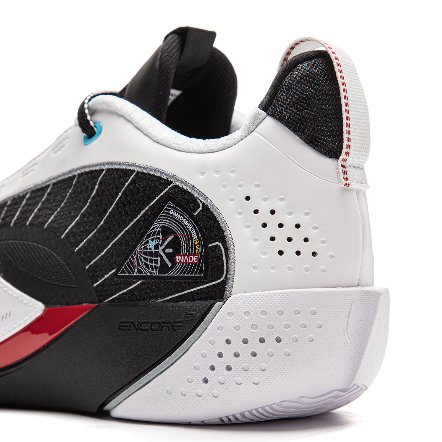 ABAV043-4 Кроссовки баскетбольные Wade All City 13 черно-белый