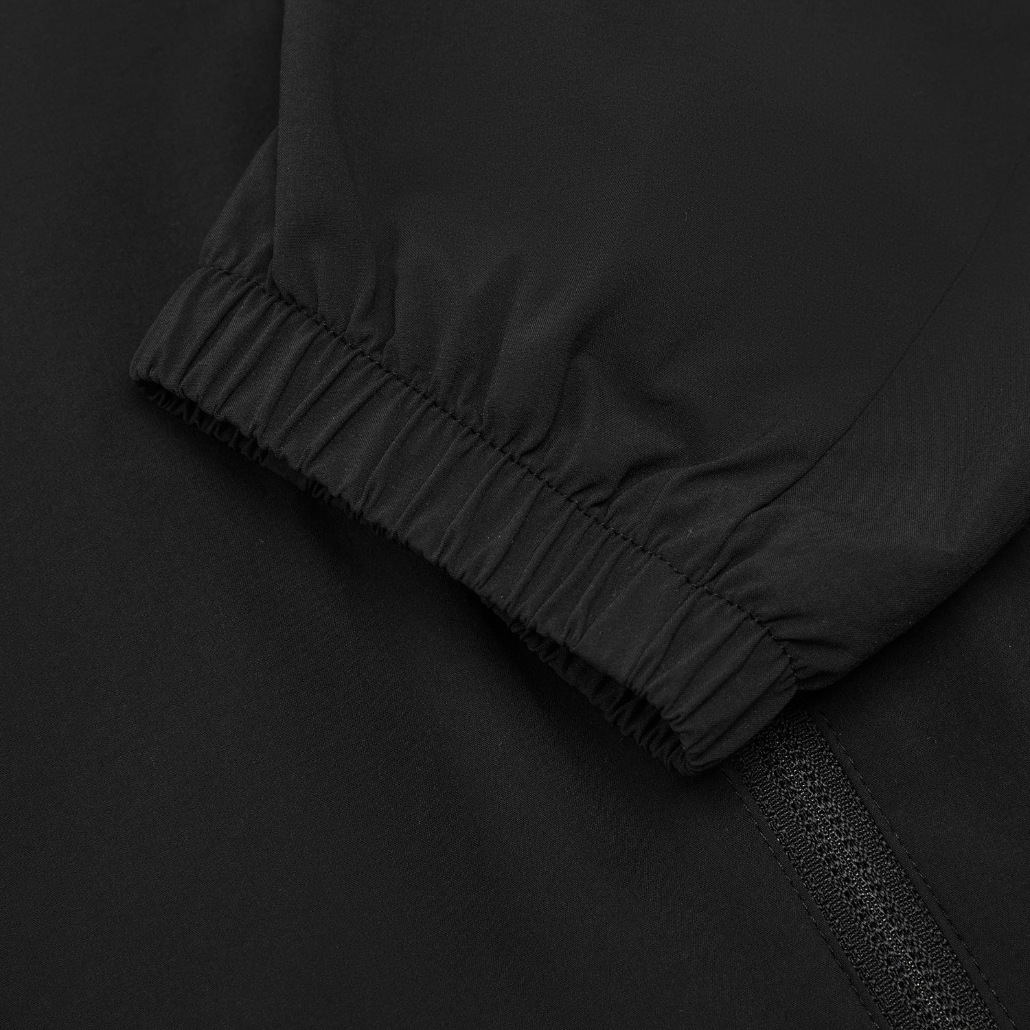 AFDW119-1 Ветровка Active черный