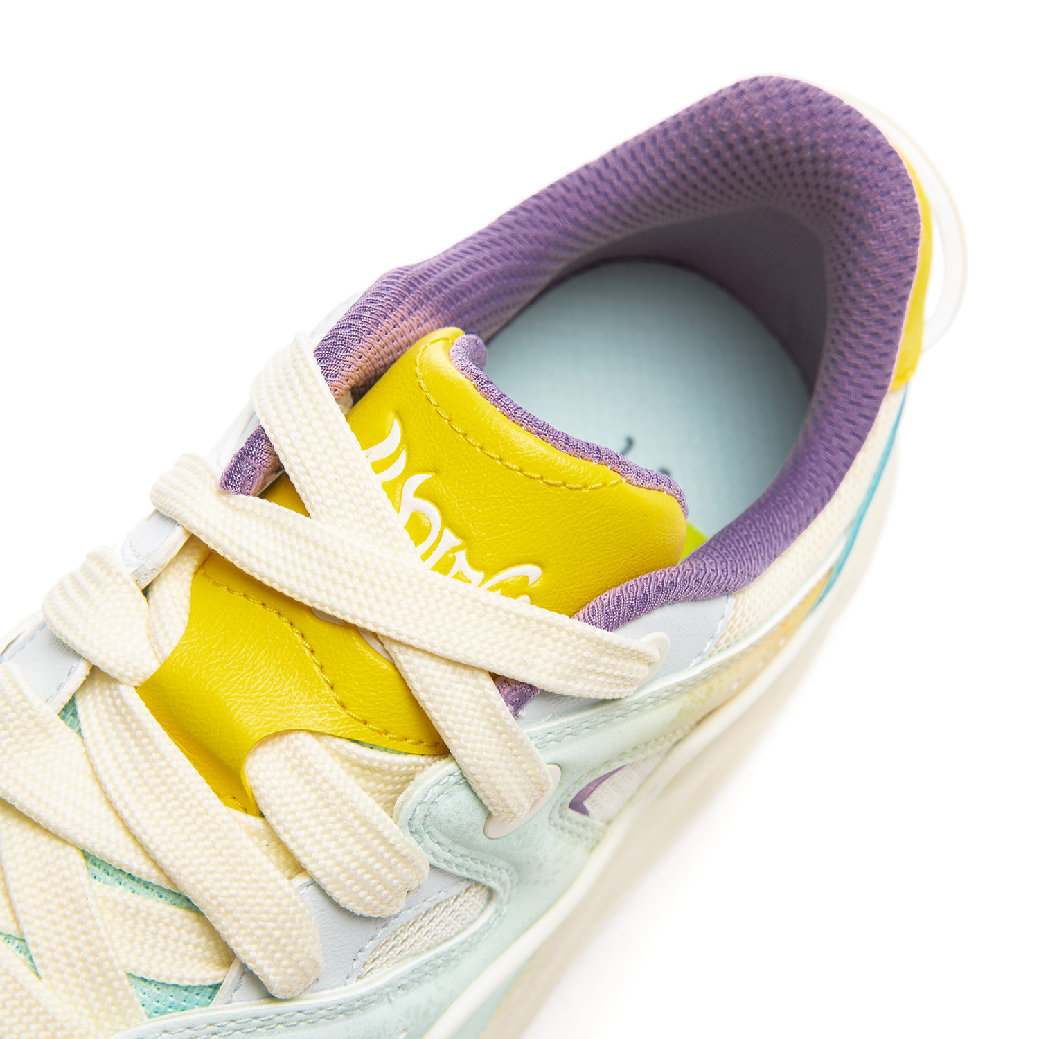 AGCV230-3 Кроссовки Phalaenopsis белый