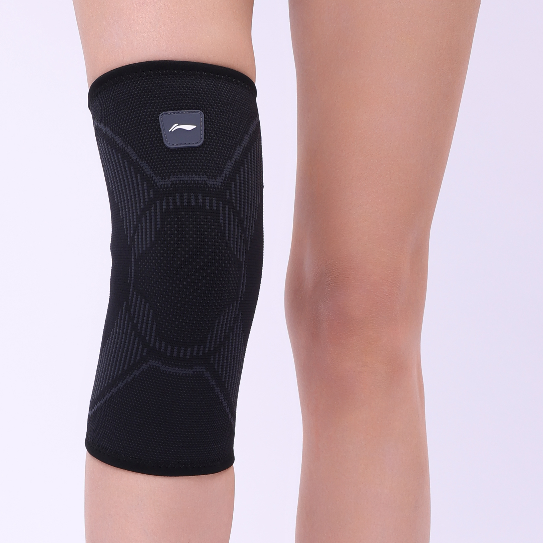 AXWU005-1 Наколенник Athletic Pro чёрный