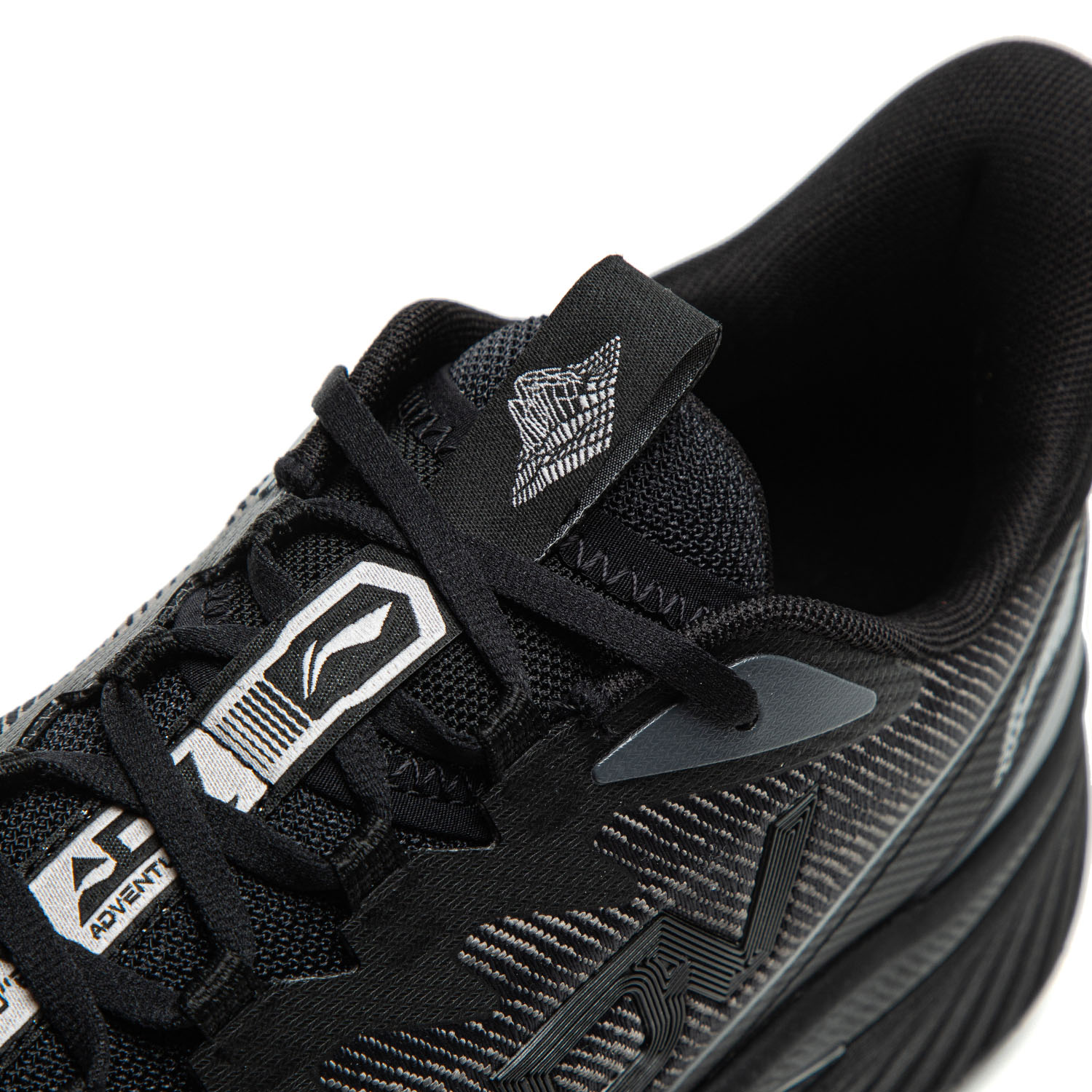 ARNV015-8 Кроссовки трейловые Ben Xiao черный