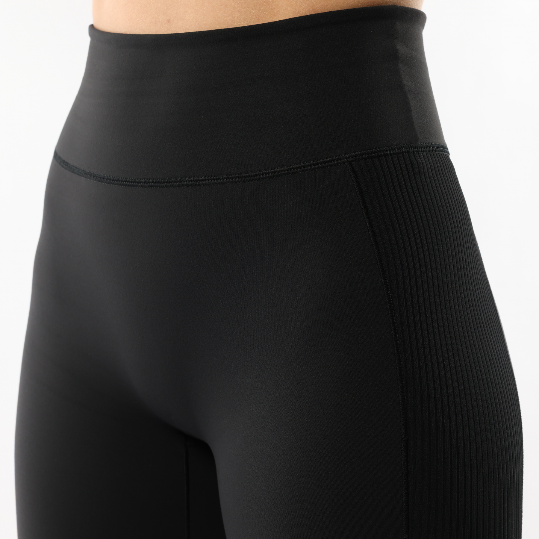 AULV014-3 Тайтсы Workout черный