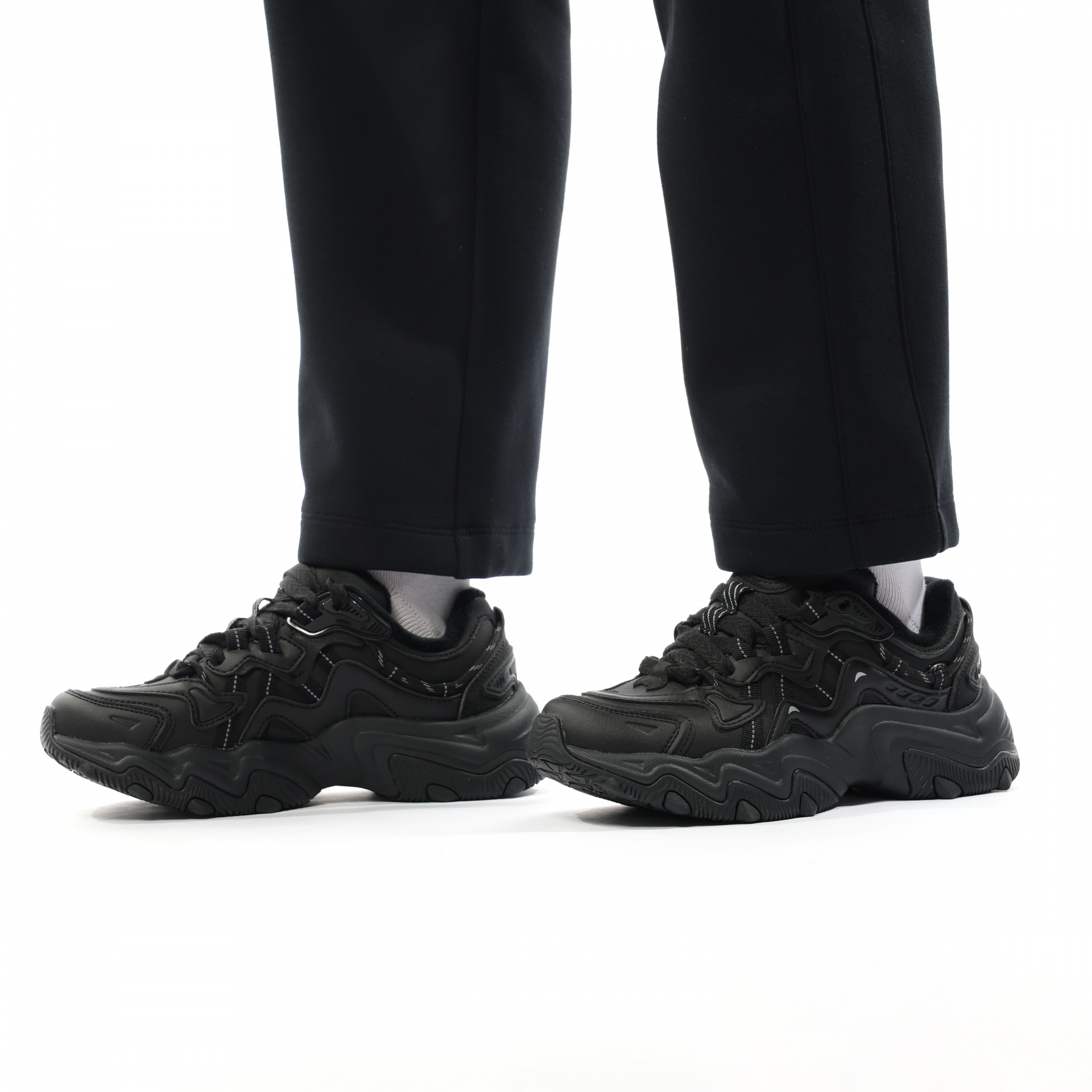 AKLU600-1 Брюки спортивные Essentials черный