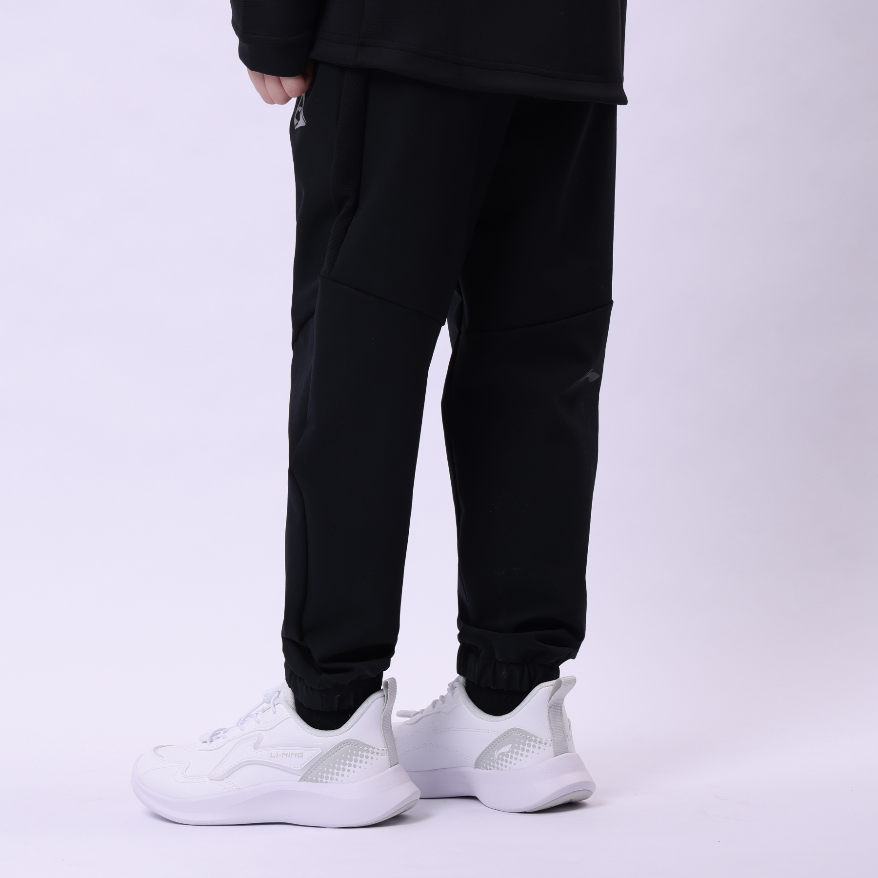 YWYU005-3 Professional Sports Knit Sports Coat Black