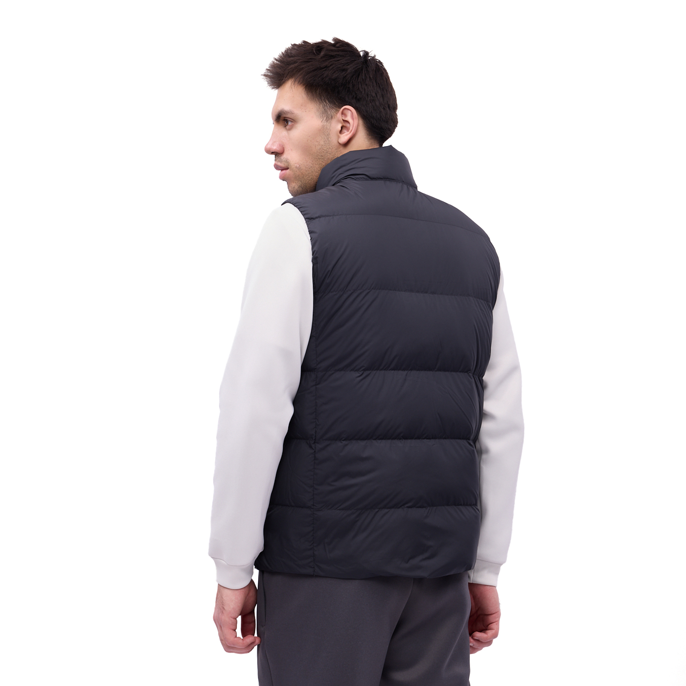 AMRV037-3 Жилет пуховый Essentials черный